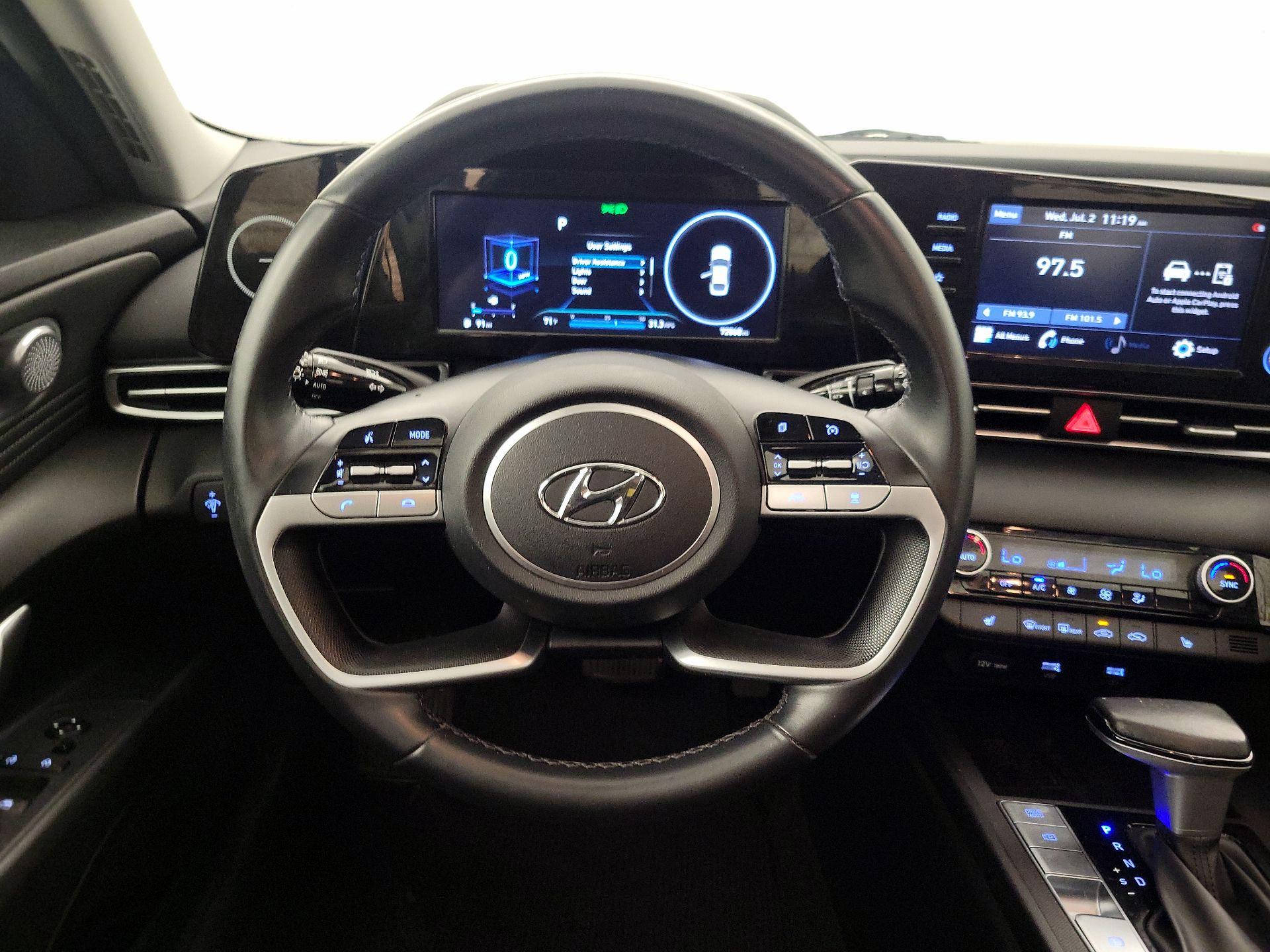 Thumbnail: 2022 Hyundai Elantra - 10