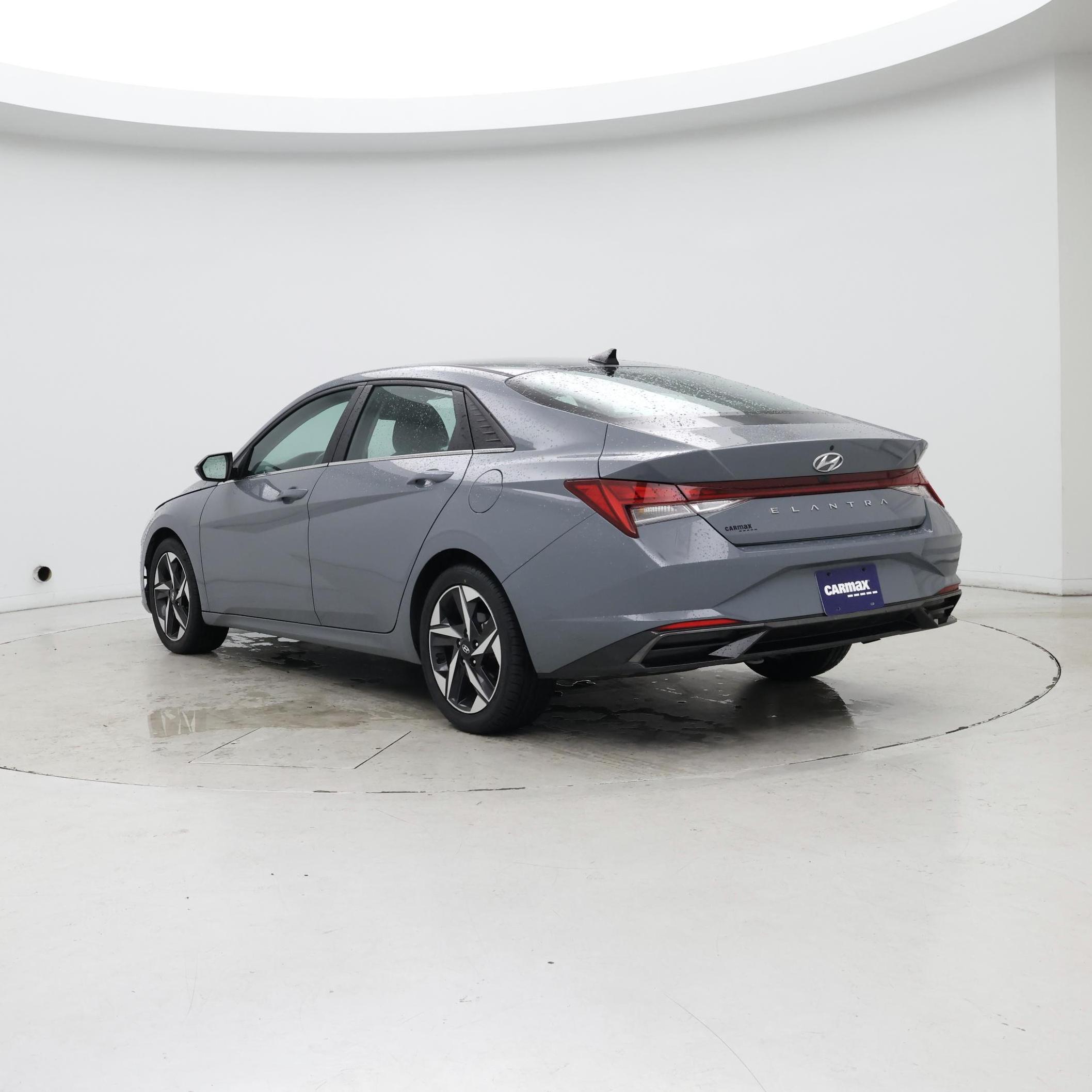Thumbnail: 2022 Hyundai Elantra - 2
