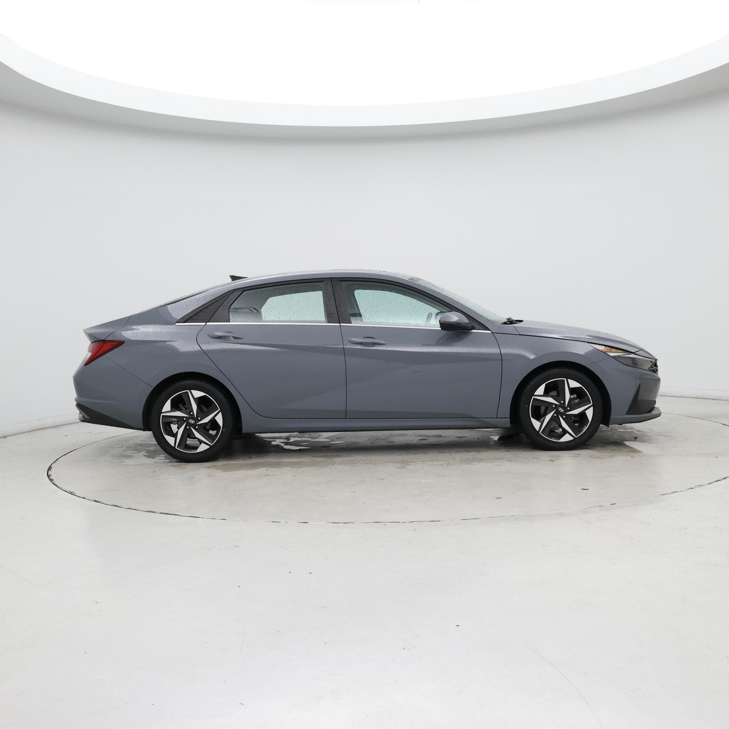 Thumbnail: 2022 Hyundai Elantra - 7