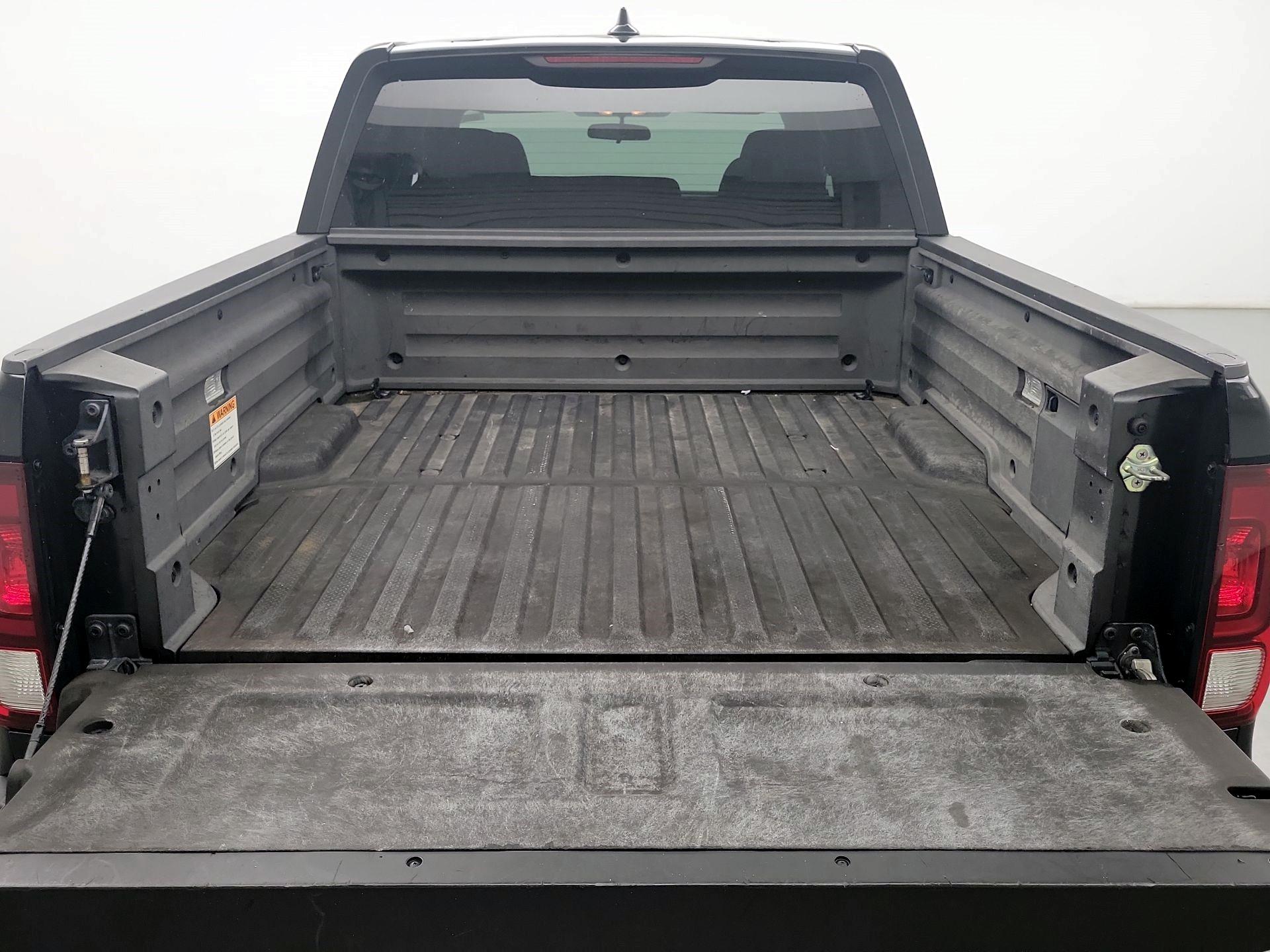 Thumbnail: 2017 Honda Ridgeline - 17