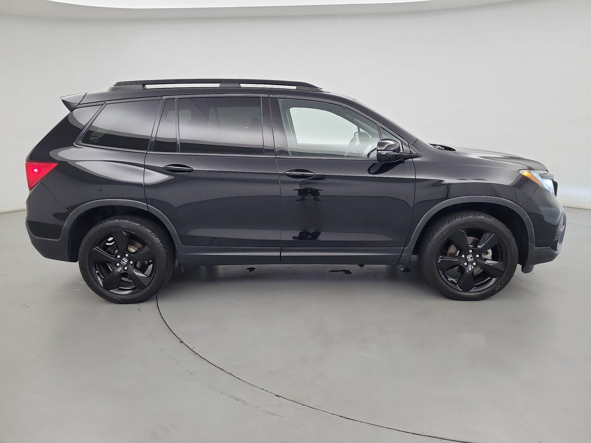 Thumbnail: 2019 Honda Passport - 4