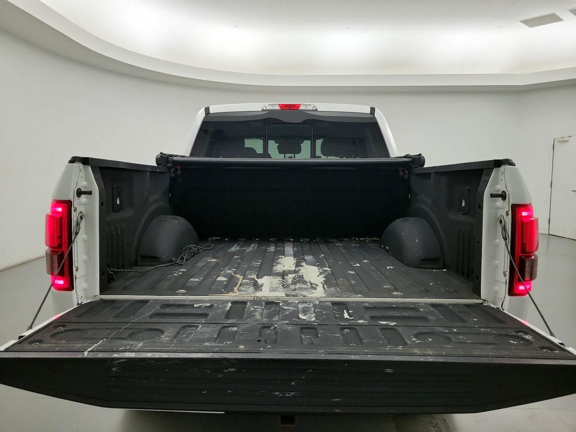 Thumbnail: 2017 Ford F-150 - 20
