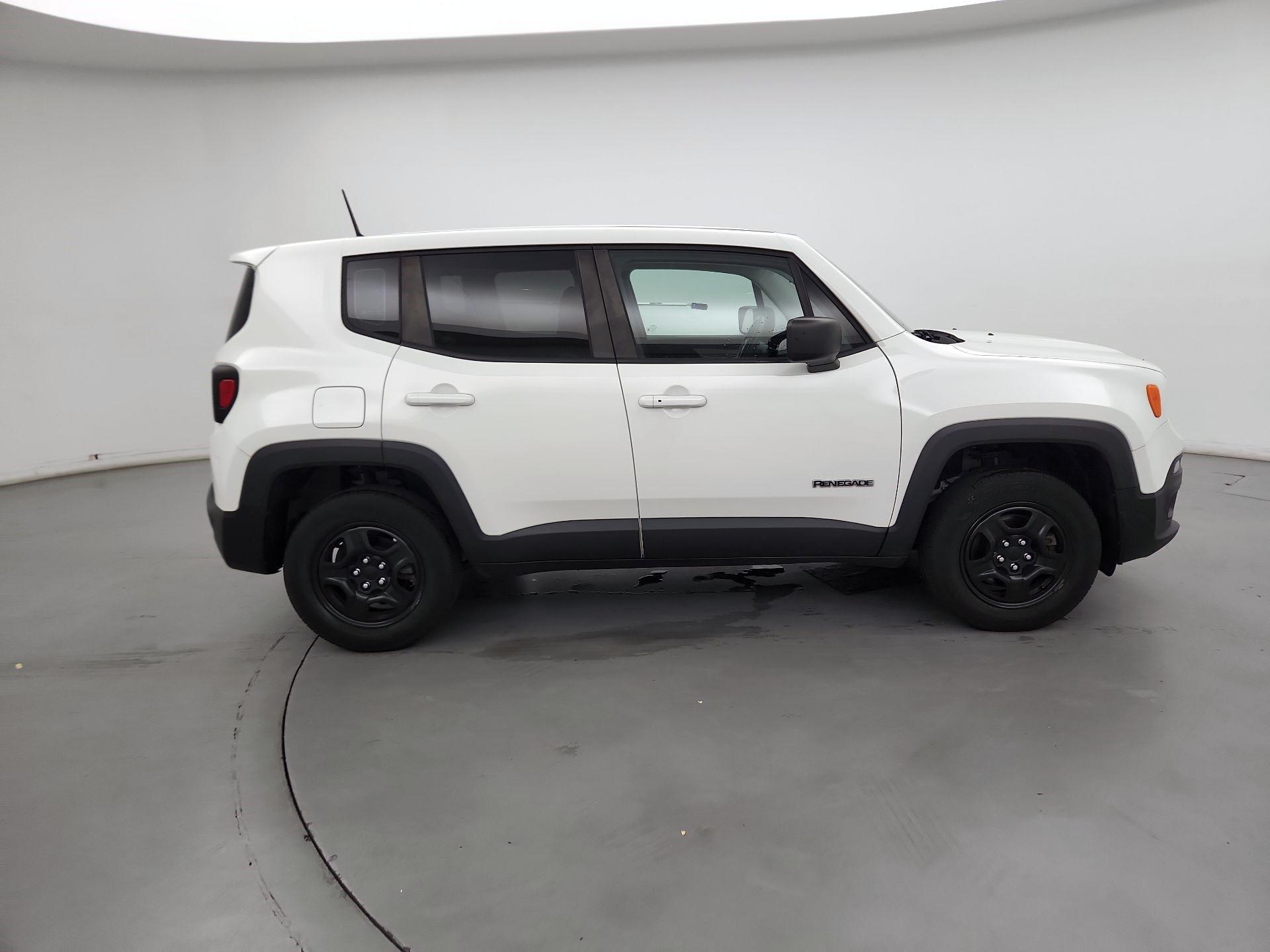 Thumbnail: 2017 Jeep Renegade - 4