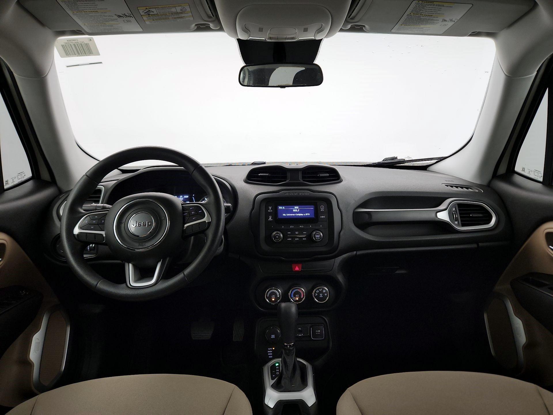 Thumbnail: 2017 Jeep Renegade - 8