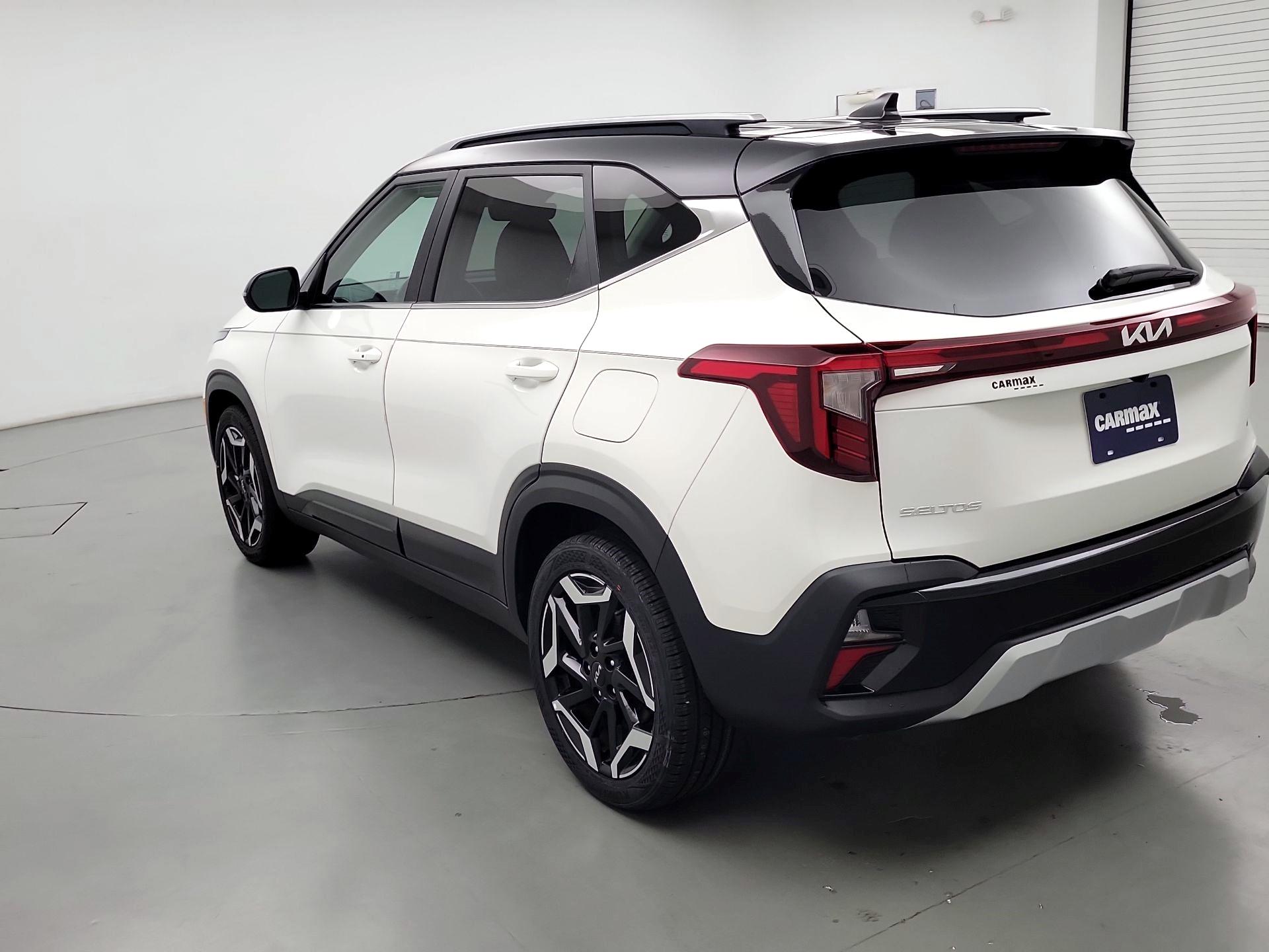 Thumbnail: 2024 Kia Seltos - 7