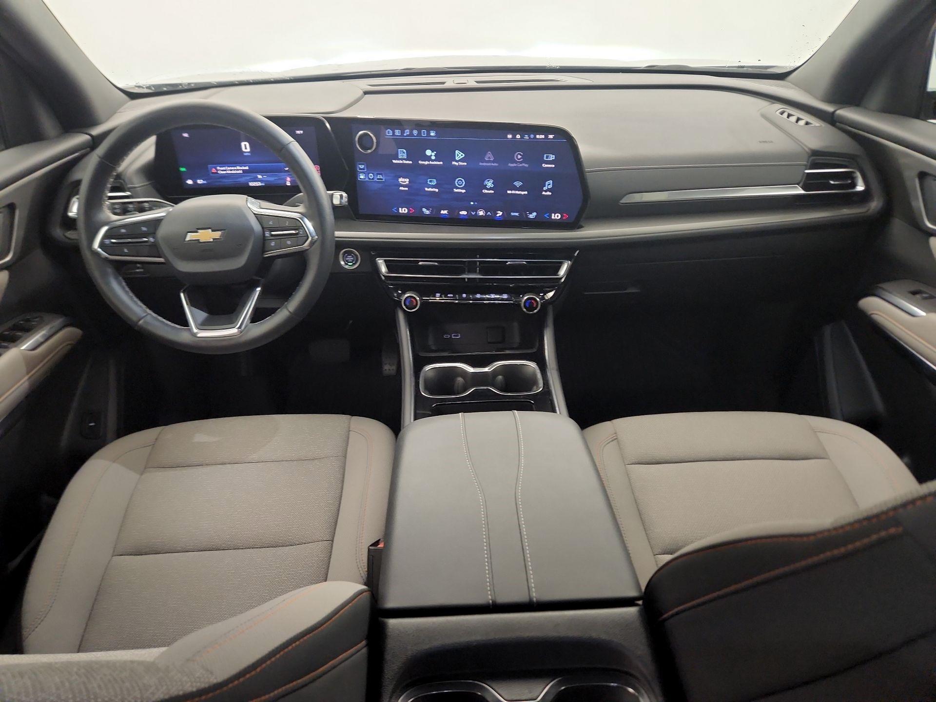 Thumbnail: 2025 Chevrolet Traverse - 8
