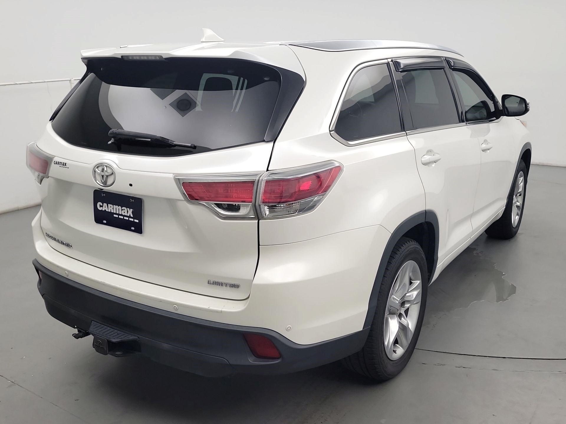 Thumbnail: 2015 Toyota Highlander - 5