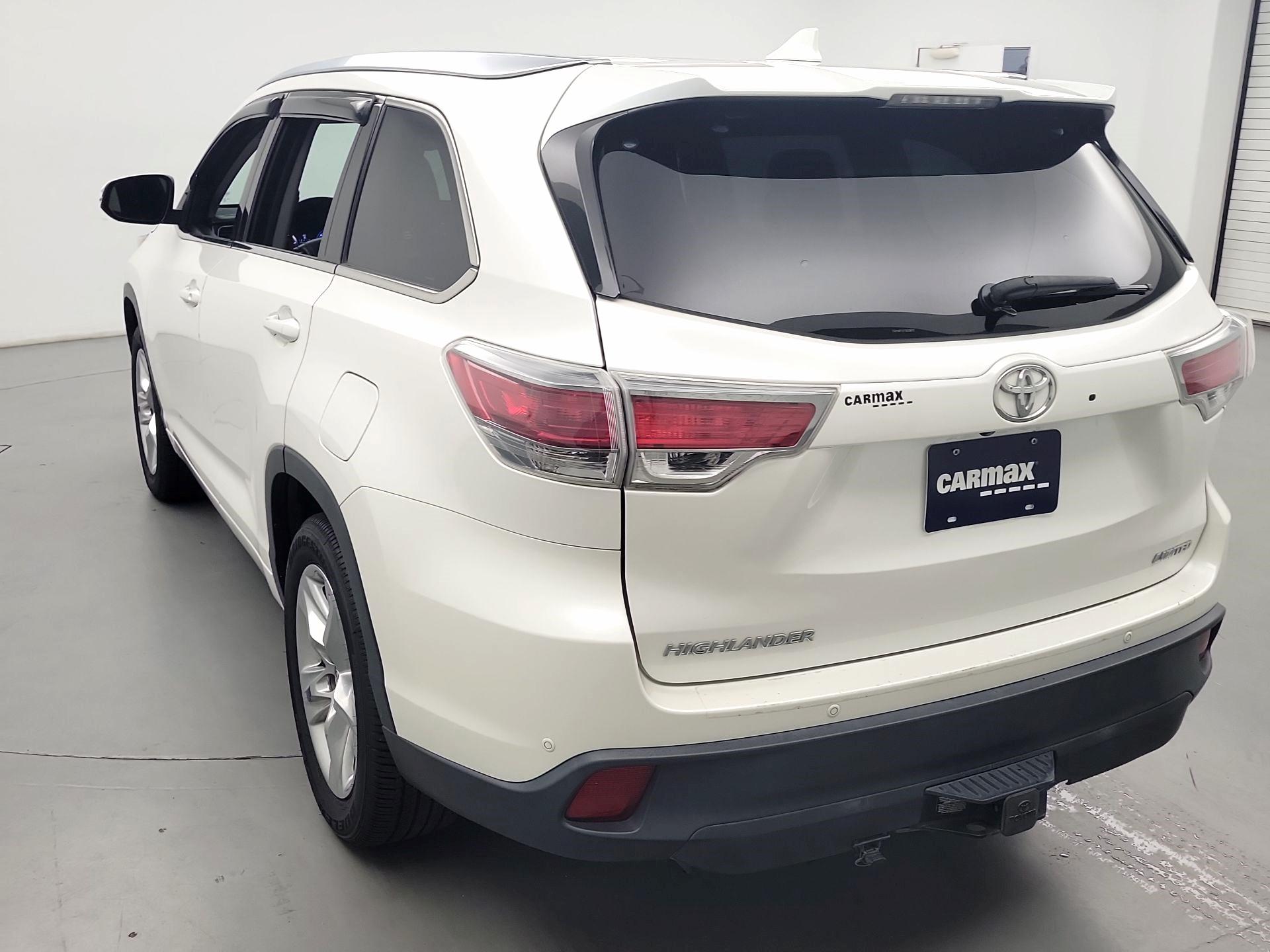 Thumbnail: 2015 Toyota Highlander - 7