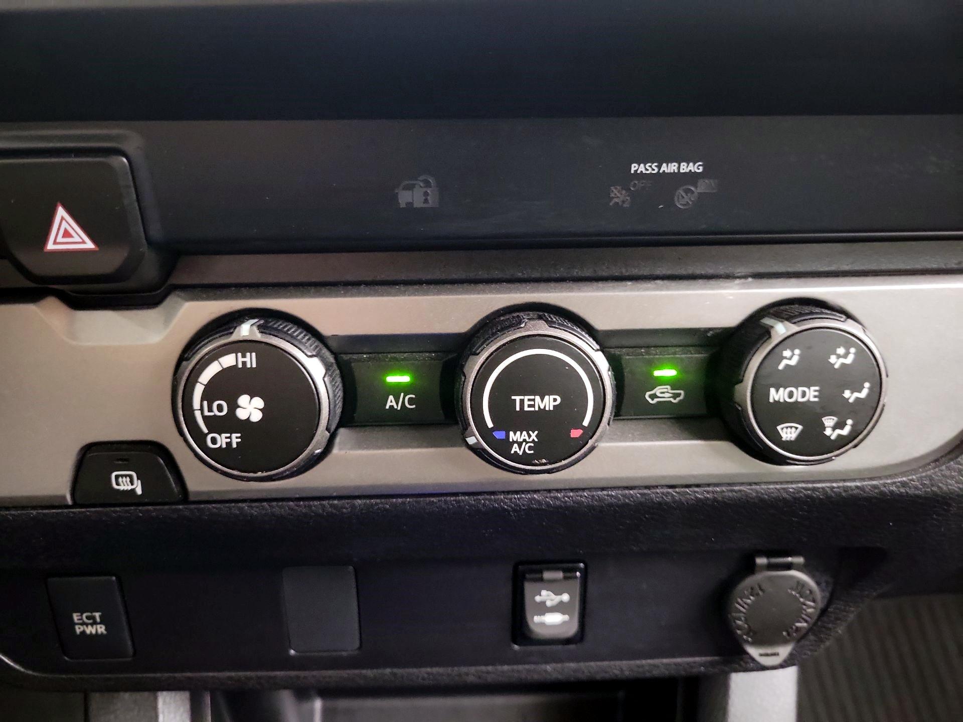 Thumbnail: 2019 Toyota Tacoma - 14