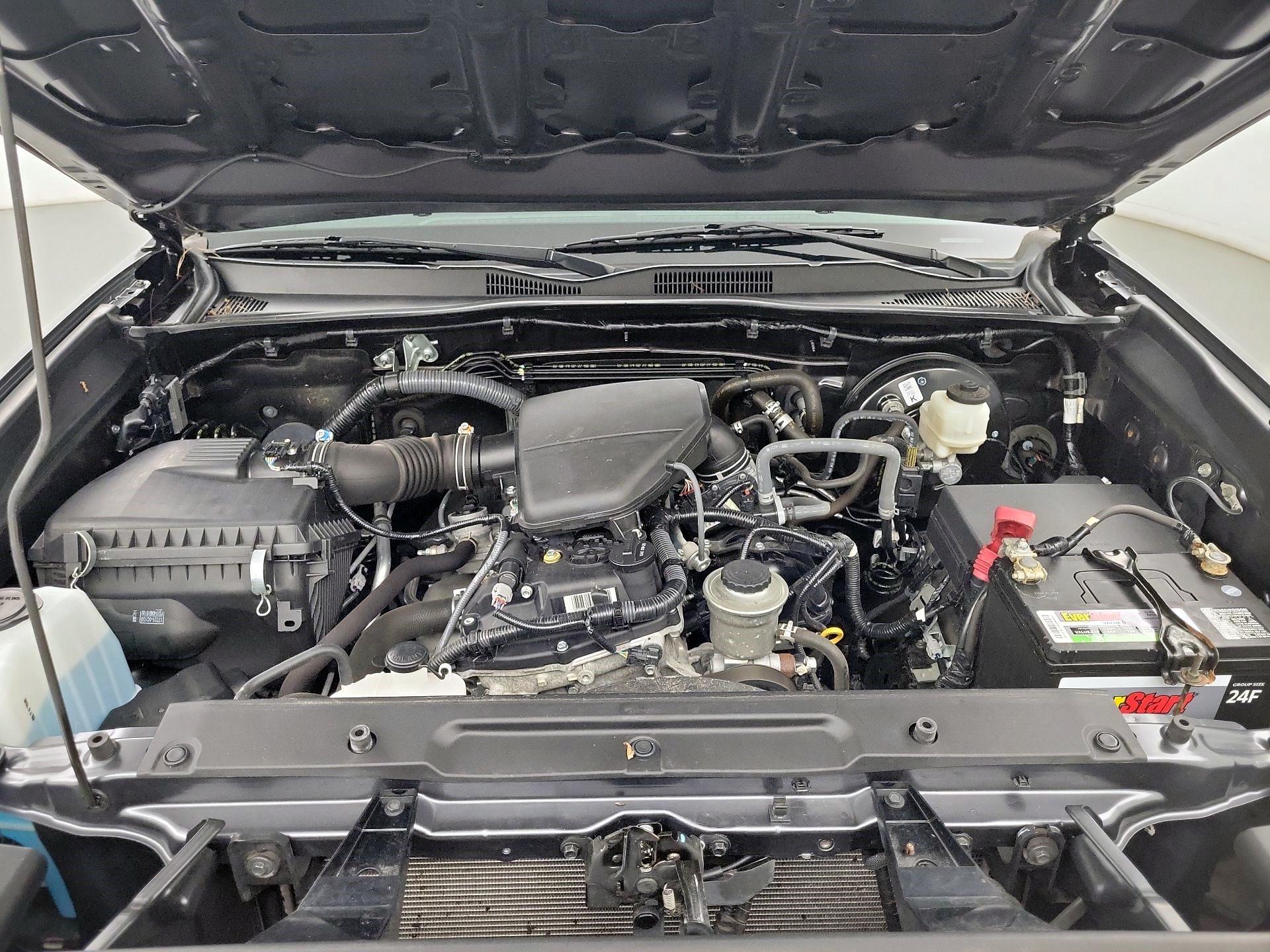 Thumbnail: 2019 Toyota Tacoma - 19