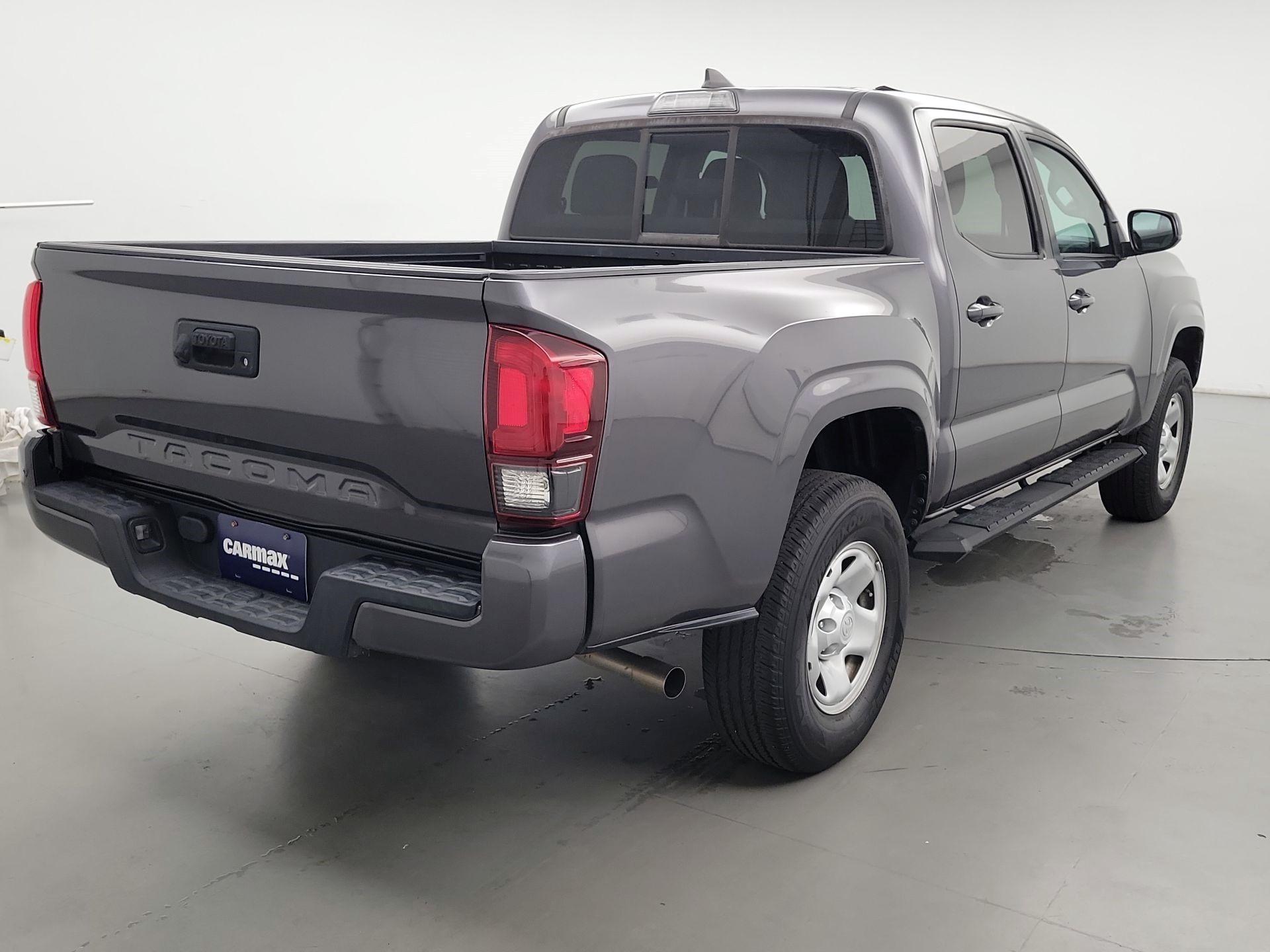 Thumbnail: 2019 Toyota Tacoma - 5