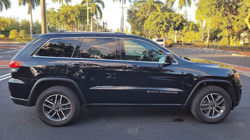 2020 Jeep Grand Cherokee Laredo 4