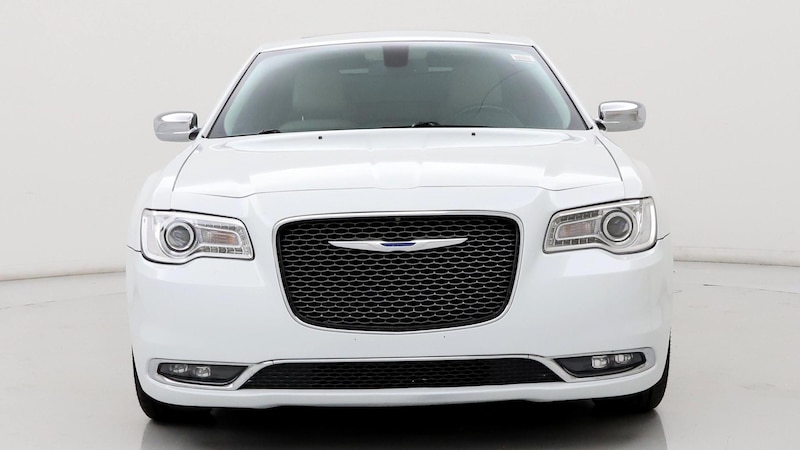 2017 Chrysler 300 C 5