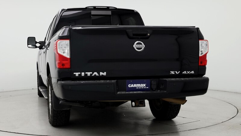 2019 Nissan Titan SV 6