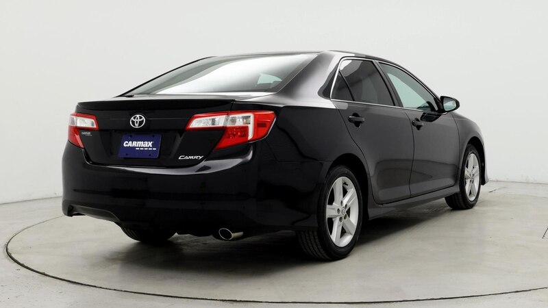 2014 Toyota Camry SE 8