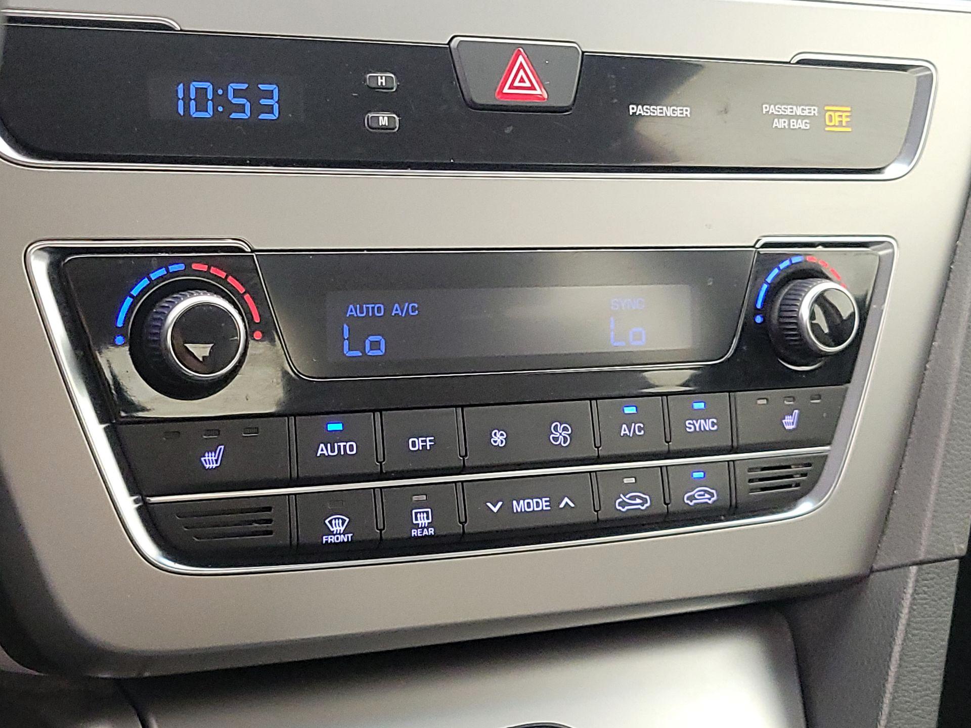 Thumbnail: 2015 Hyundai Sonata - 16