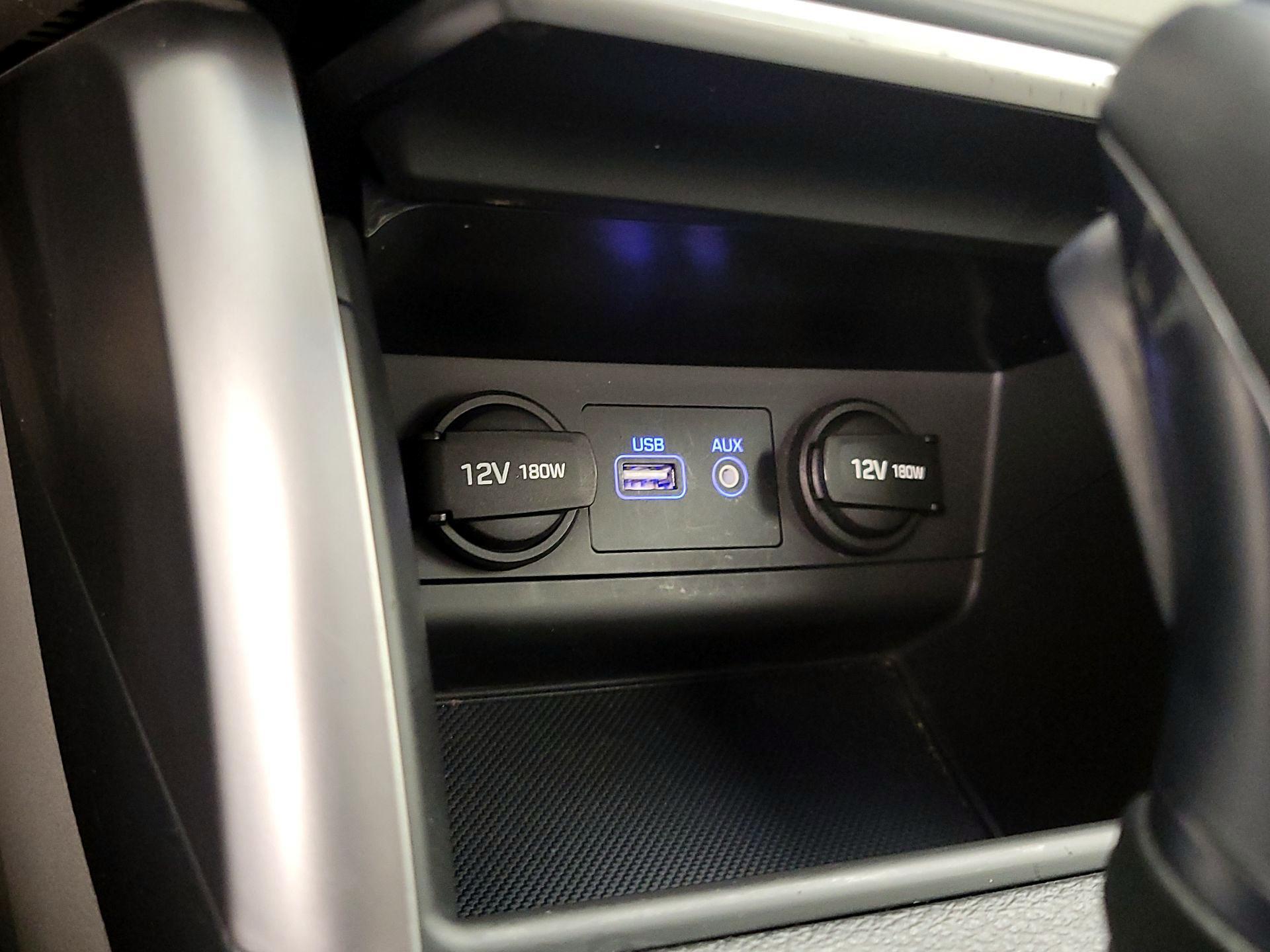 Thumbnail: 2015 Hyundai Sonata - 18