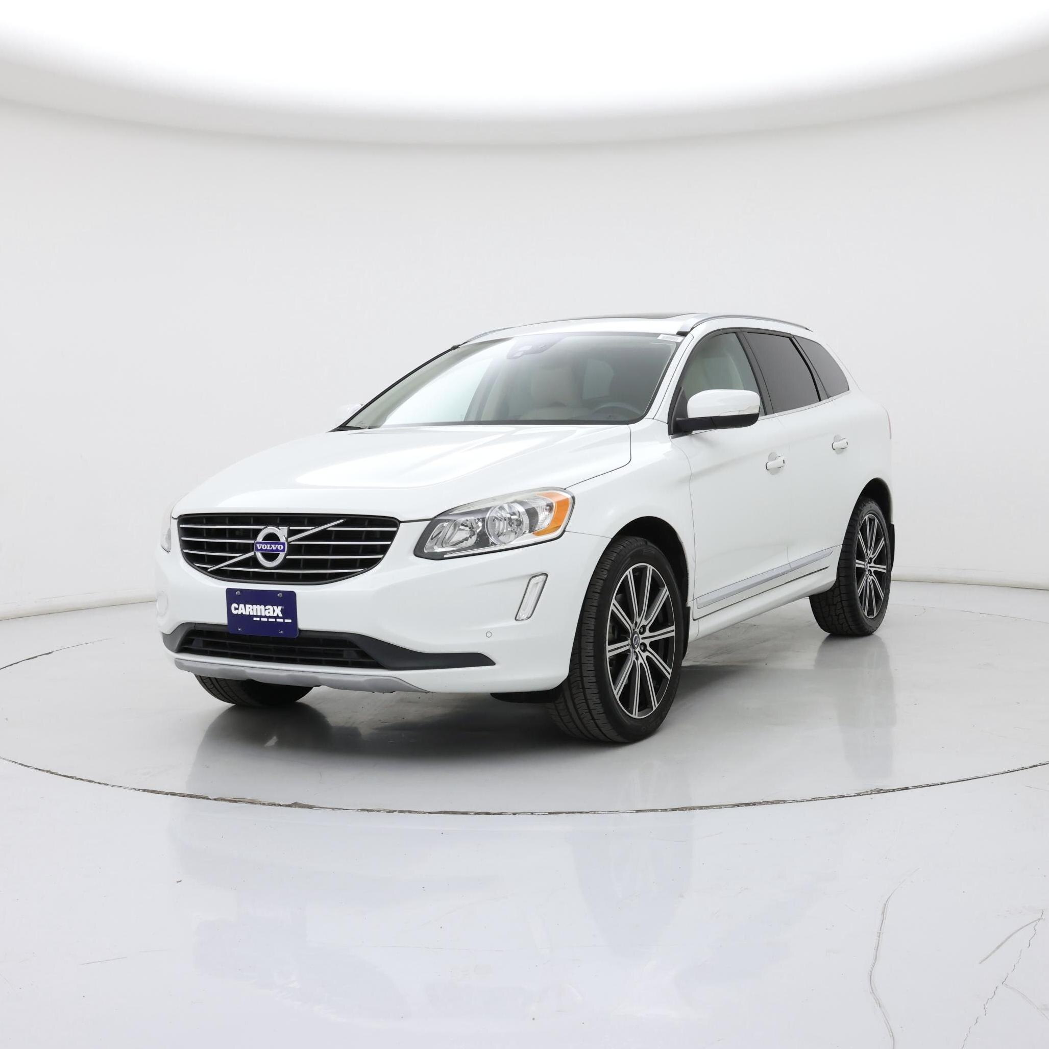 Thumbnail: 2016 Volvo XC60 - 4