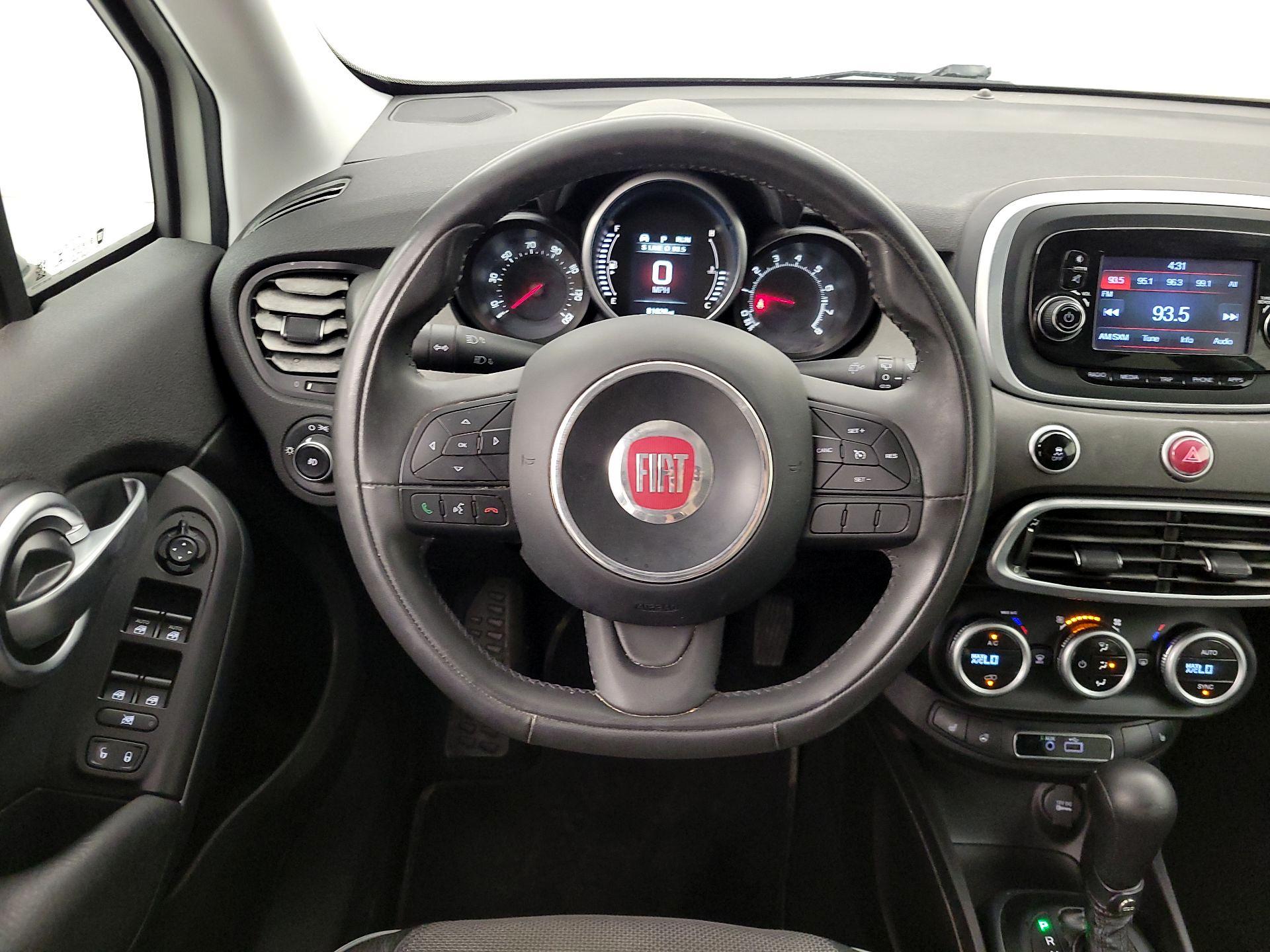 Thumbnail: 2016 Fiat 500X - 10