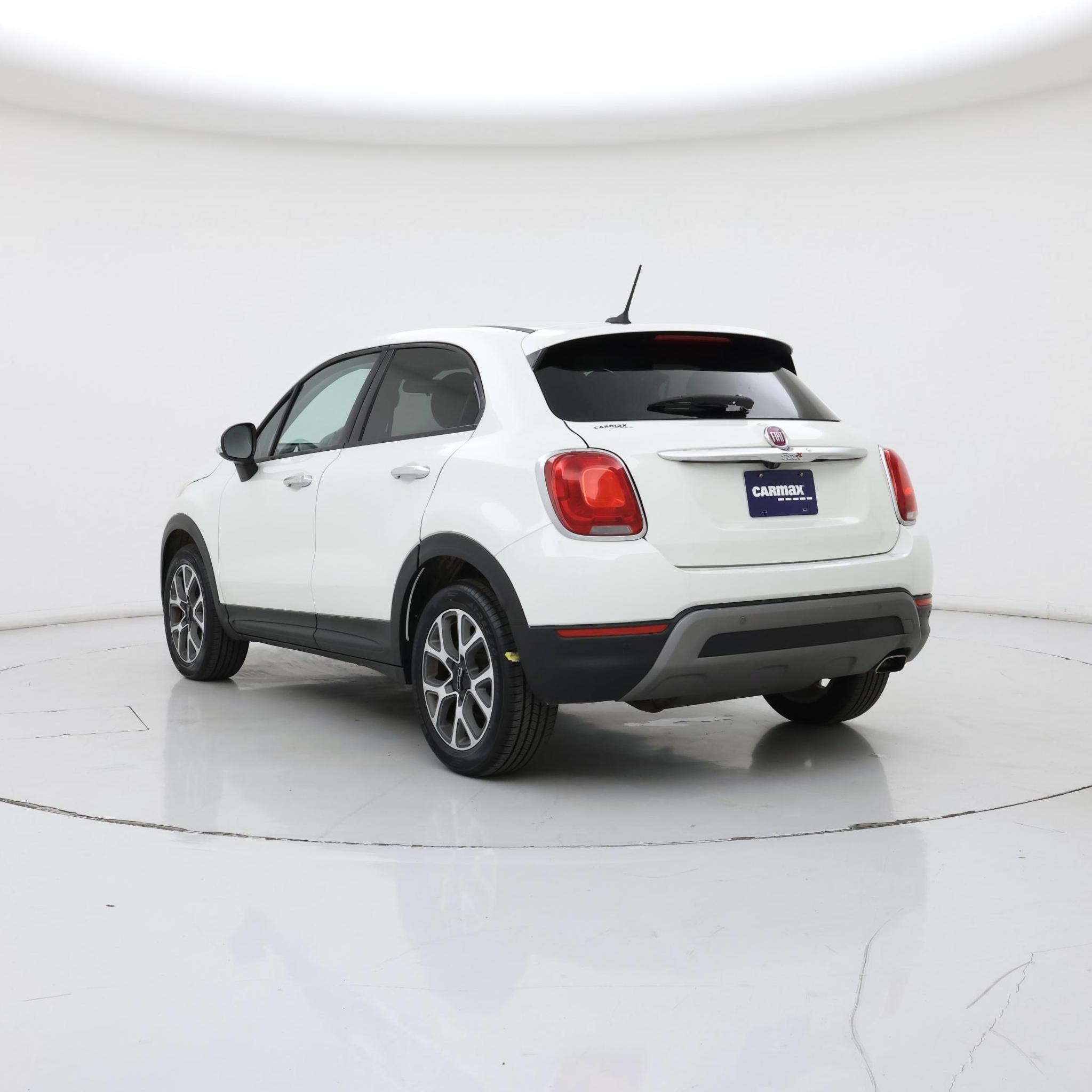 Thumbnail: 2016 Fiat 500X - 2