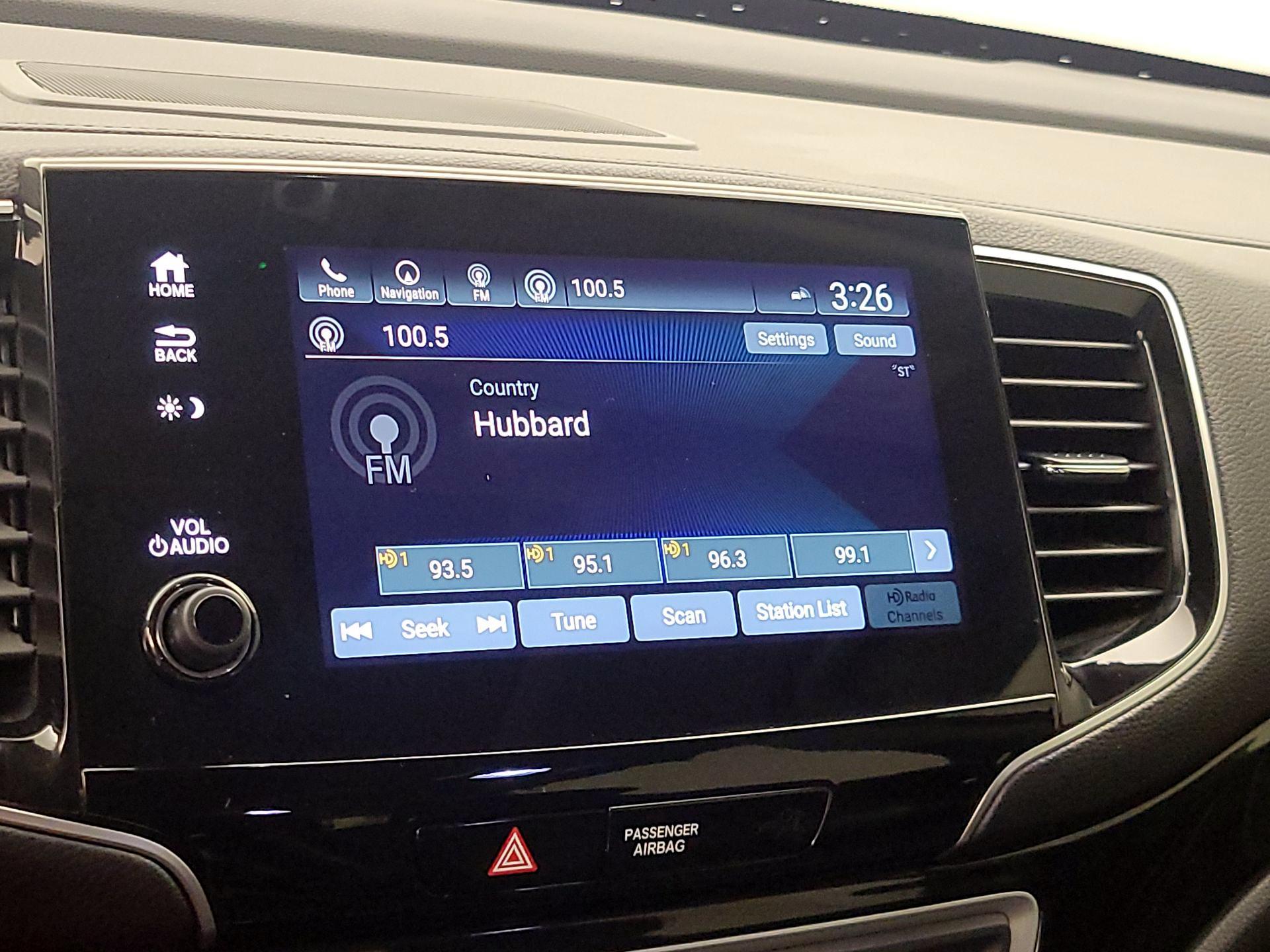 Thumbnail: 2019 Honda Pilot - 16