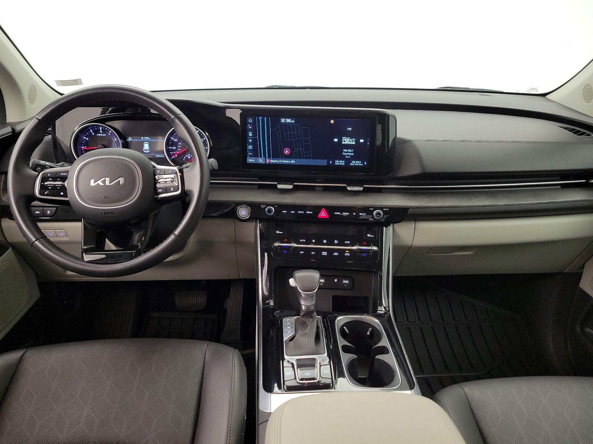 Thumbnail: 2023 Kia Carnival - 9