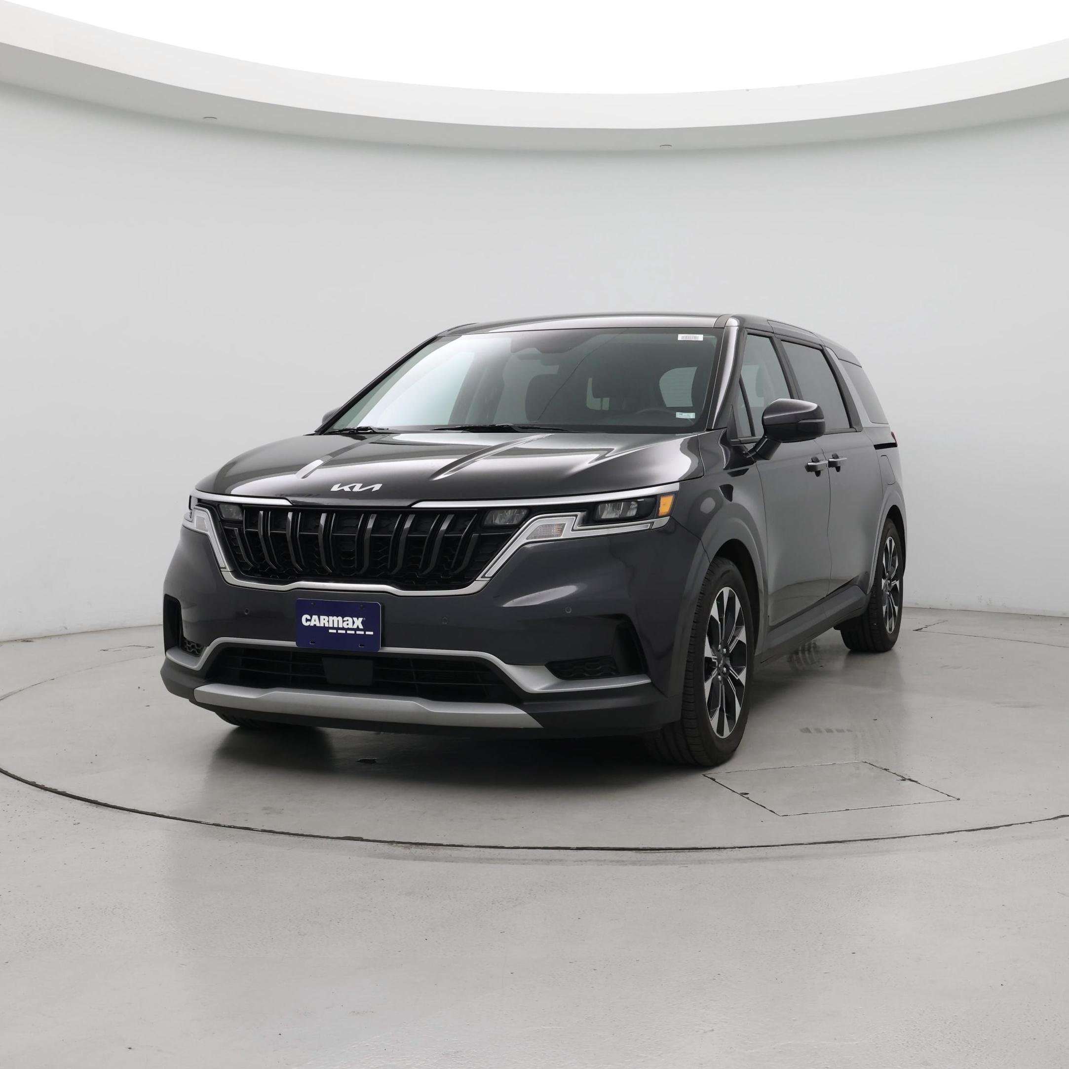 Thumbnail: 2023 Kia Carnival - 4