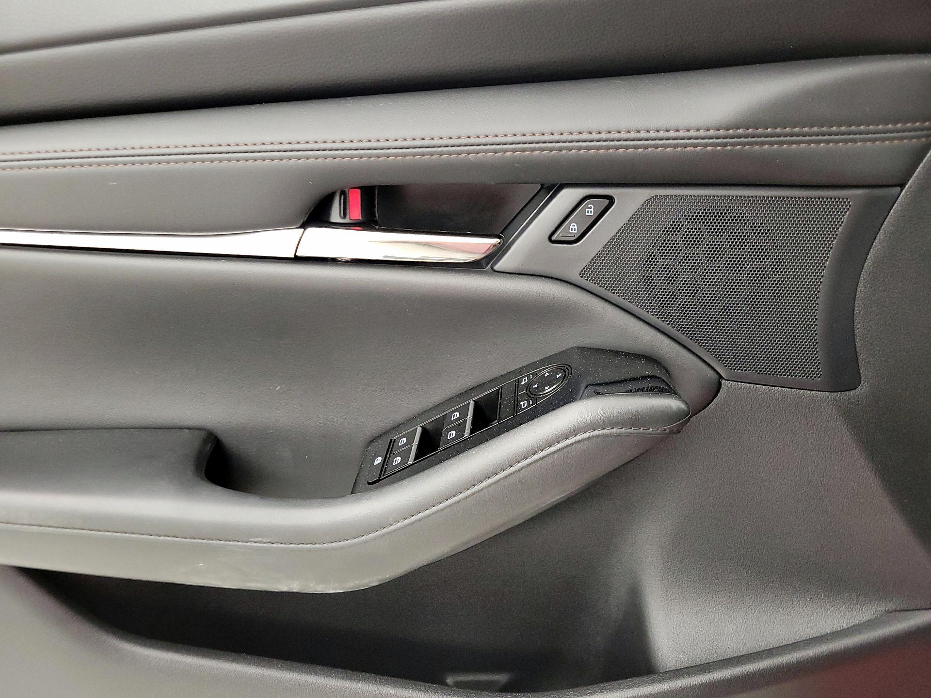 Thumbnail: 2023 Mazda Mazda3 - 12