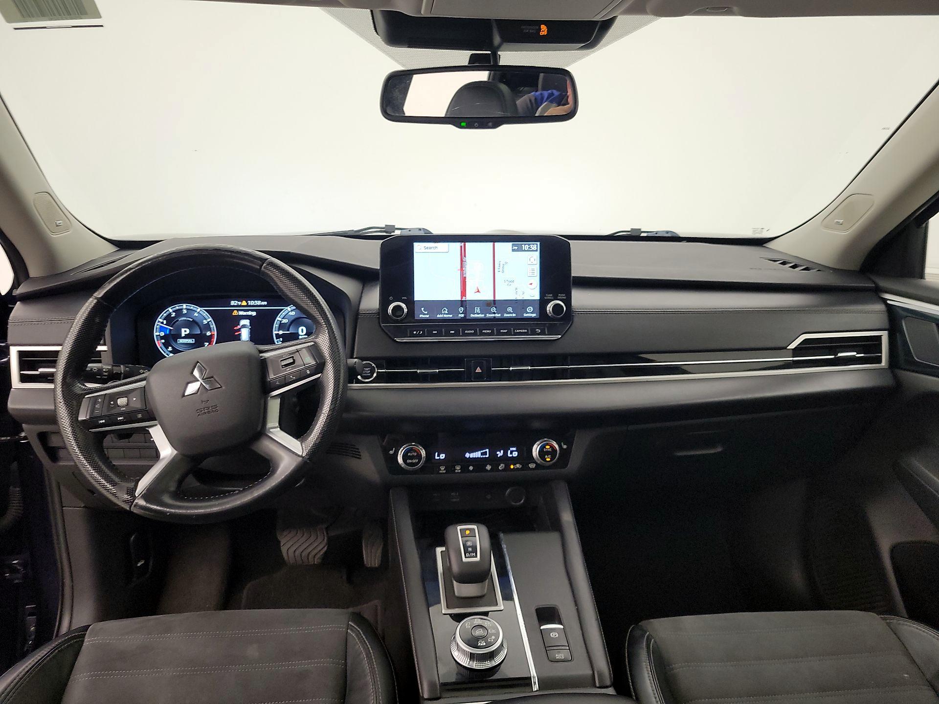 Thumbnail: 2022 Mitsubishi Outlander - 9