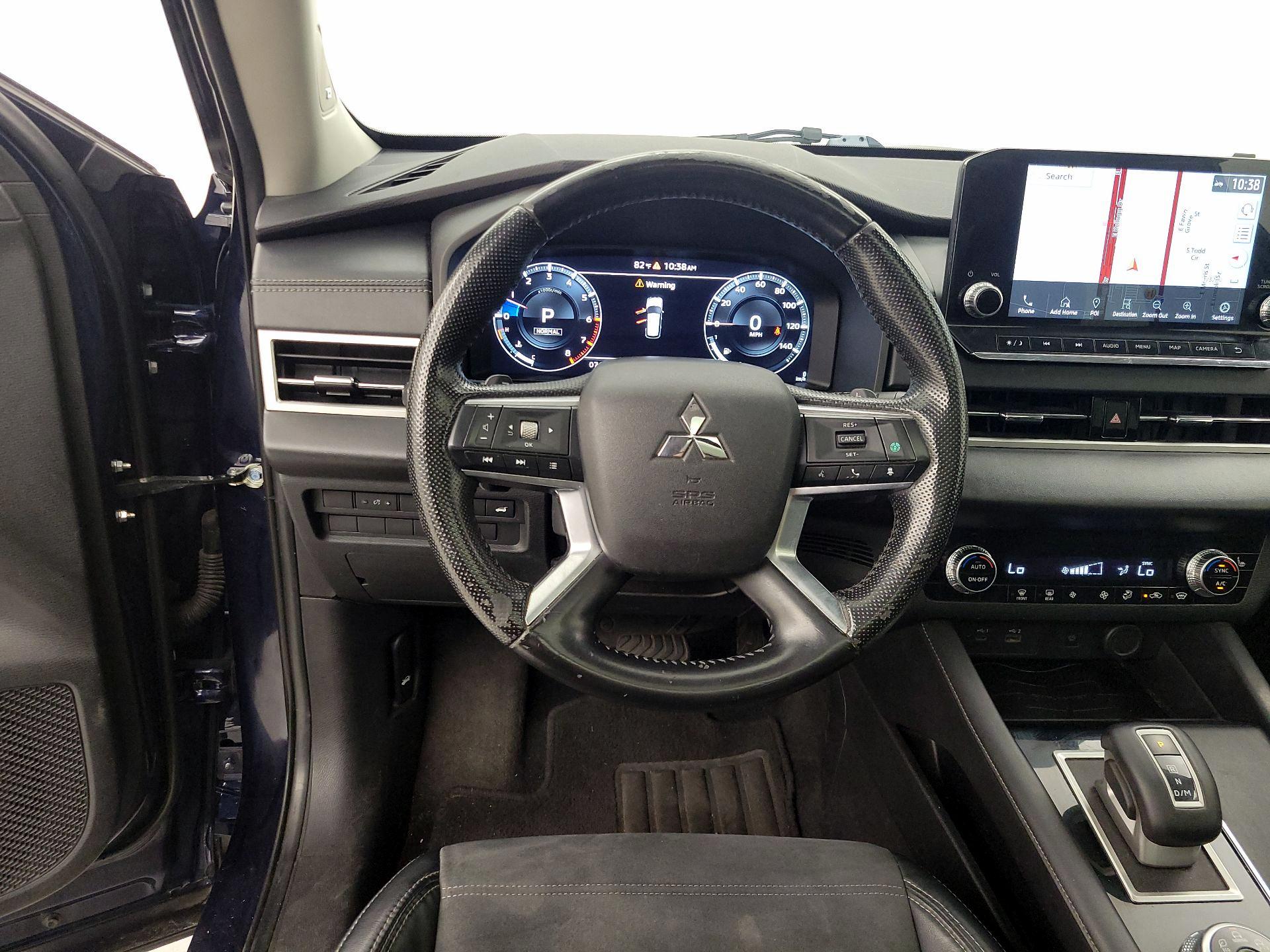 Thumbnail: 2022 Mitsubishi Outlander - 10