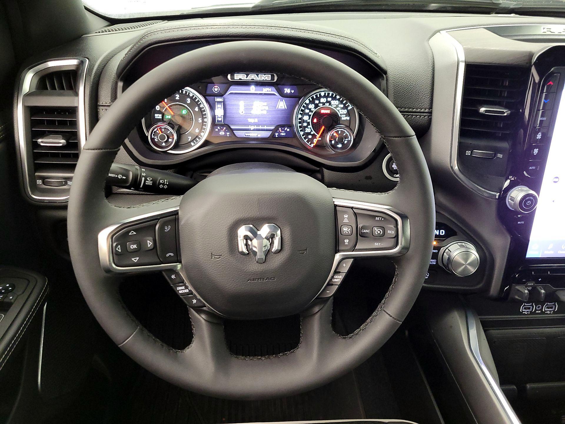 Thumbnail: 2025 RAM 1500 - 10