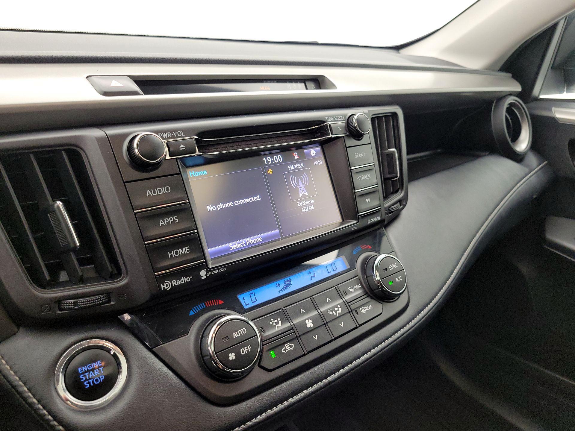 Thumbnail: 2018 Toyota RAV4 - 15