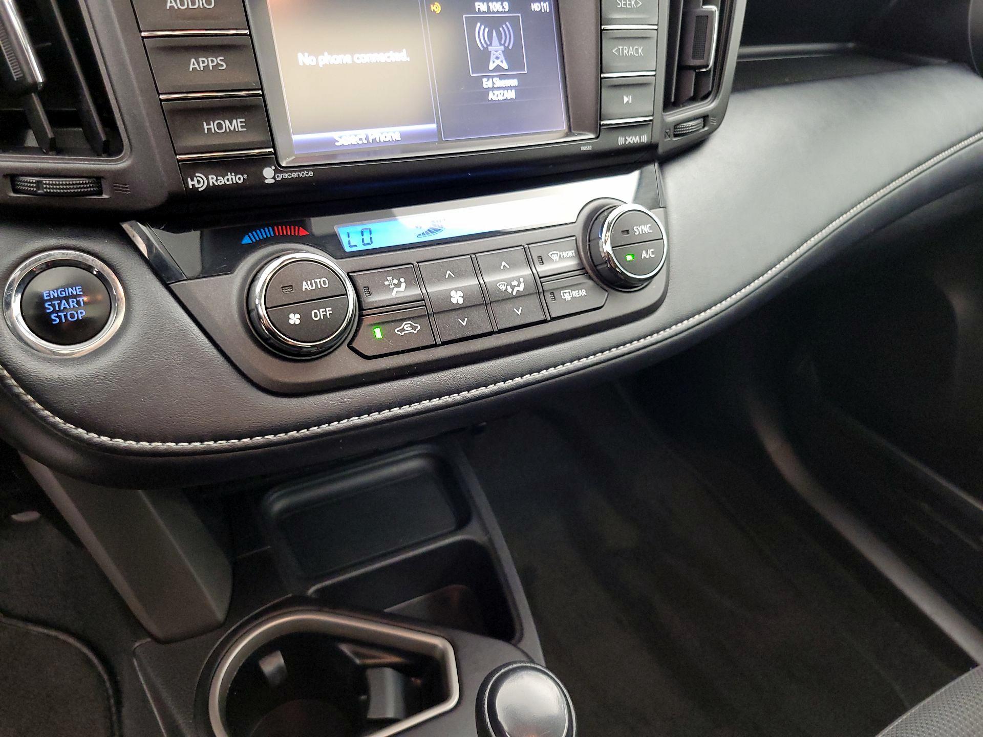 Thumbnail: 2018 Toyota RAV4 - 16
