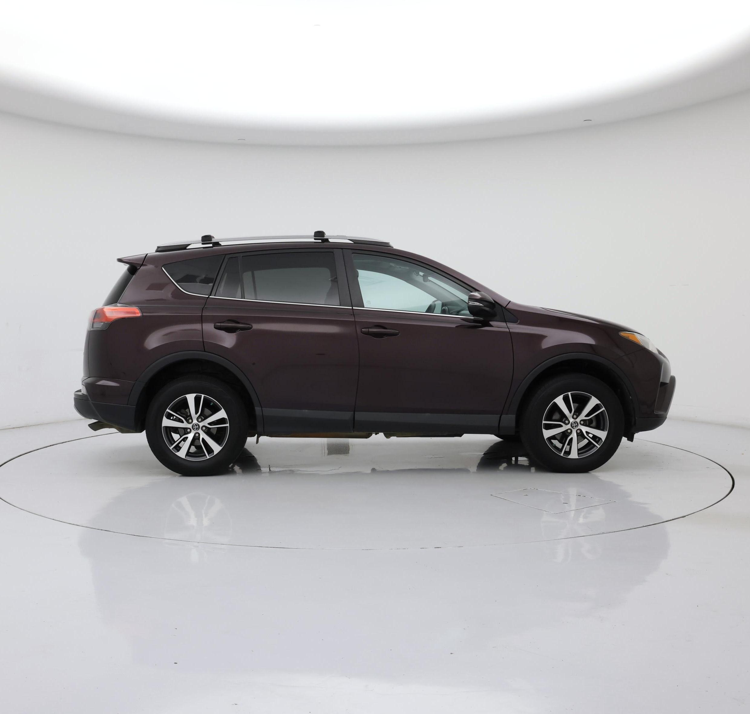 Thumbnail: 2018 Toyota RAV4 - 7