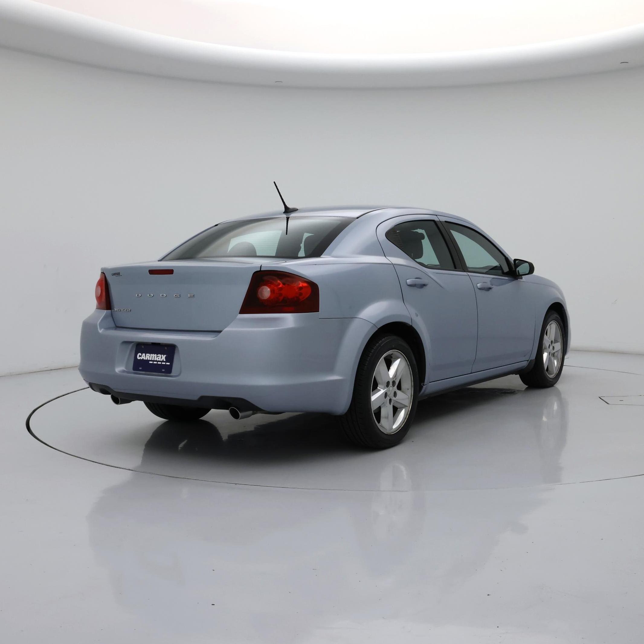 Thumbnail: 2013 Dodge Avenger - 8