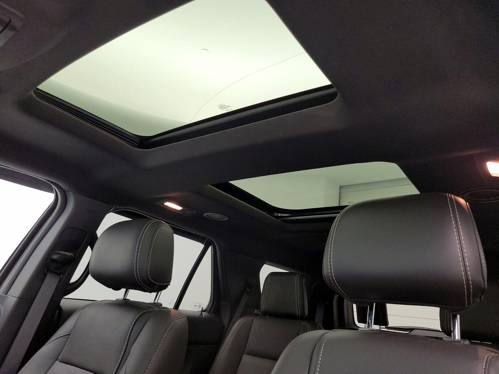 Thumbnail: 2015 Ford Explorer - 20