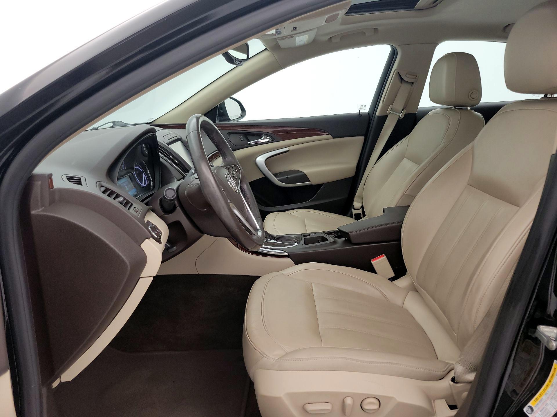 Thumbnail: 2017 Buick Regal - 11