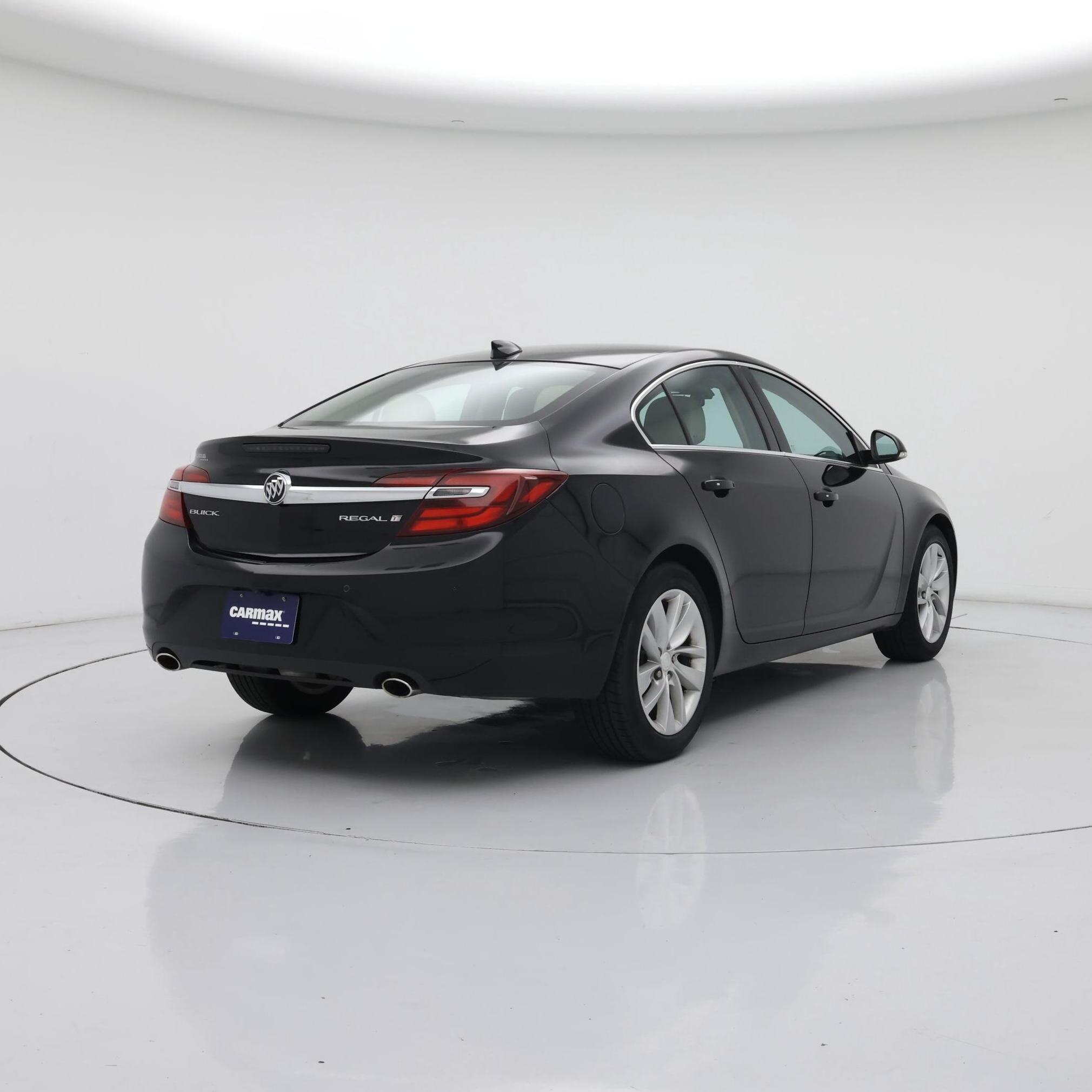 Thumbnail: 2017 Buick Regal - 8