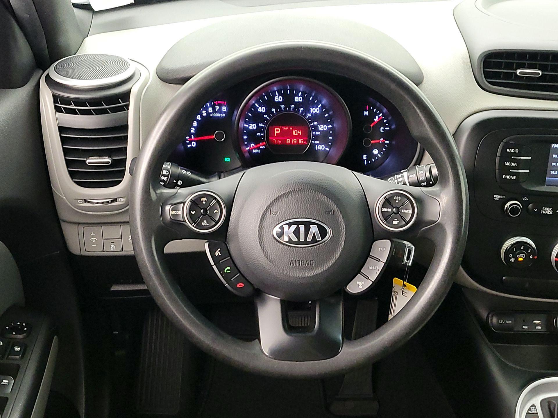 Thumbnail: 2016 Kia Soul - 10