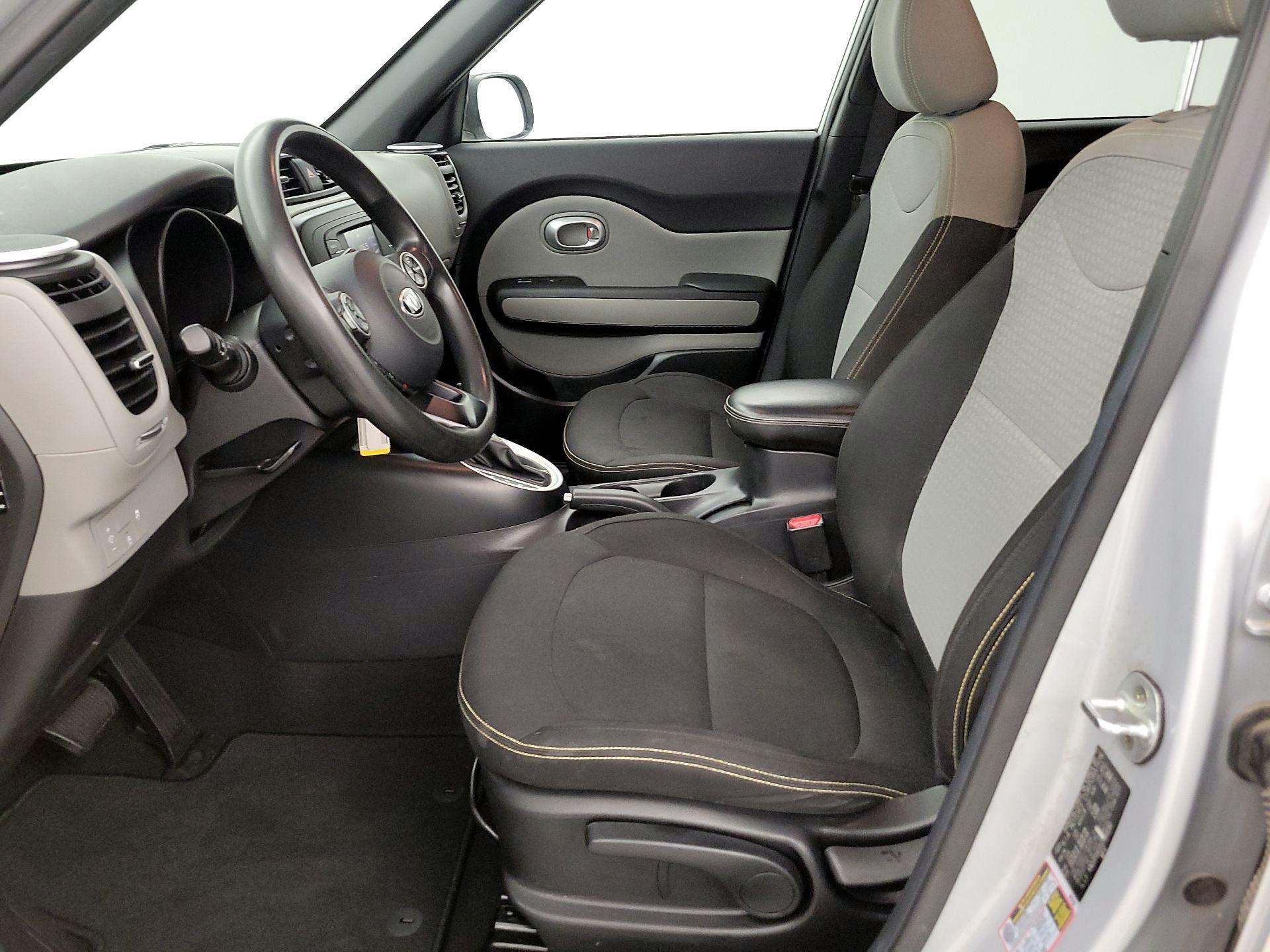 Thumbnail: 2016 Kia Soul - 11