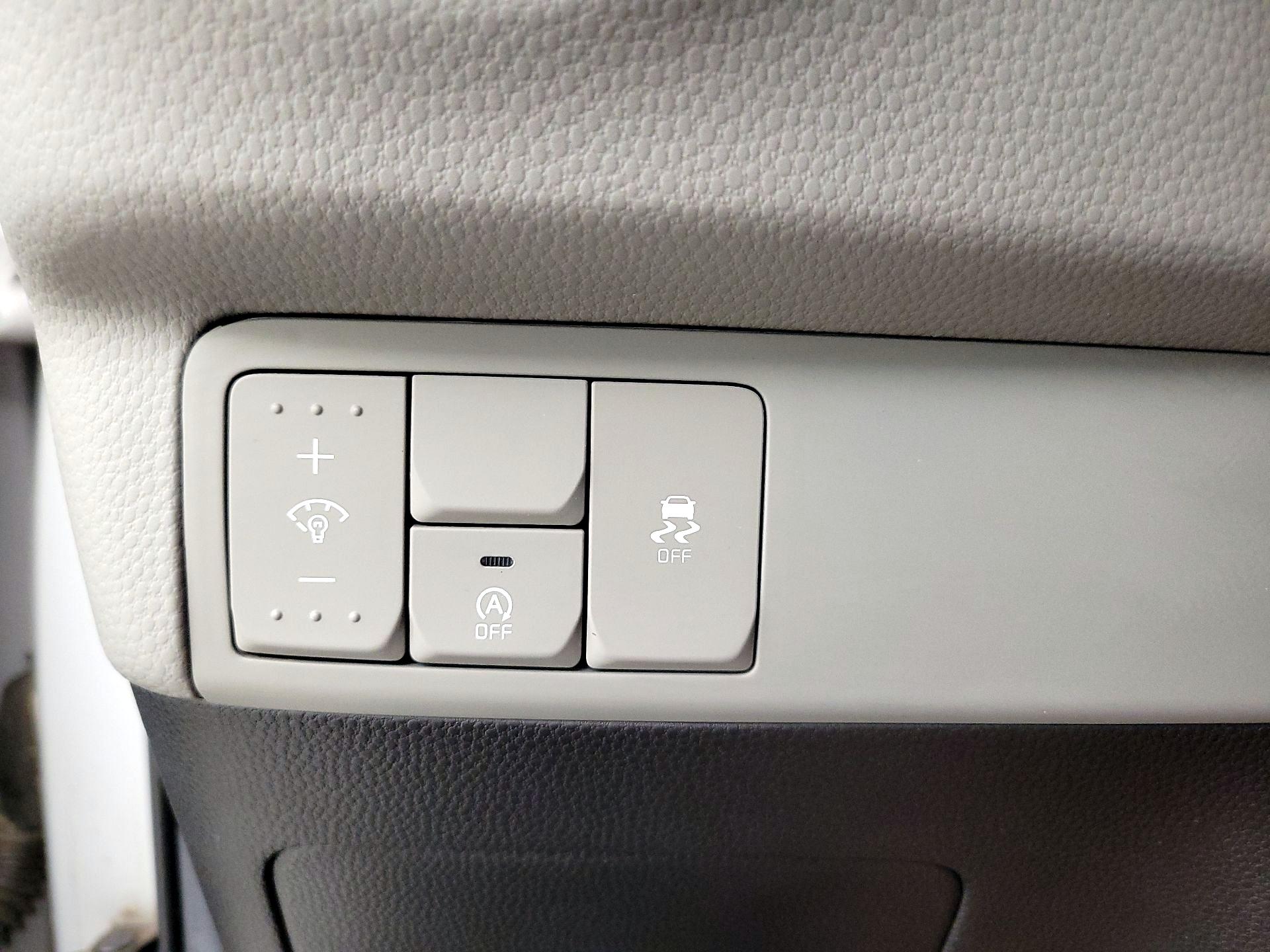 Thumbnail: 2016 Kia Soul - 13