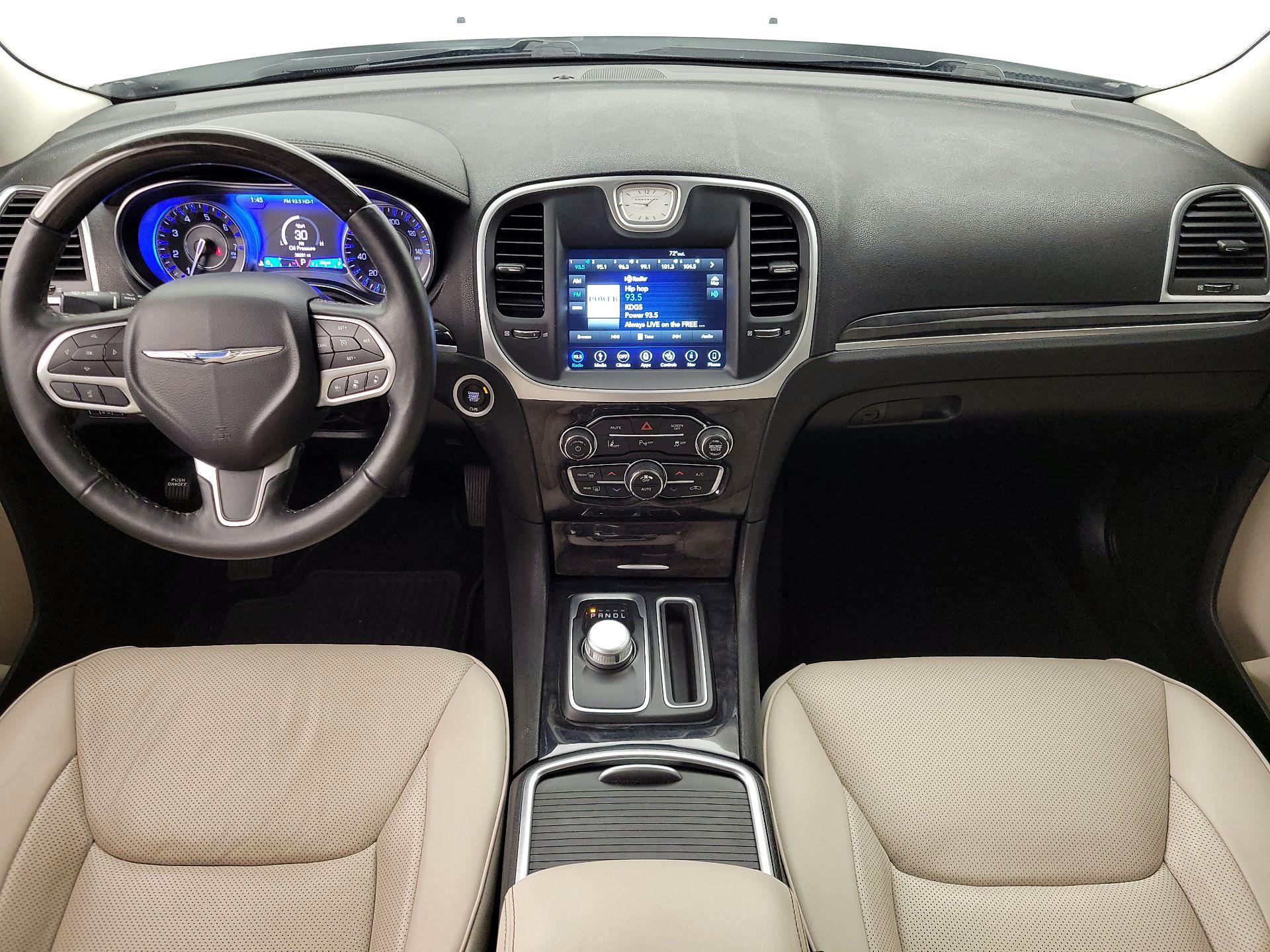 Thumbnail: 2019 Chrysler 300 - 9