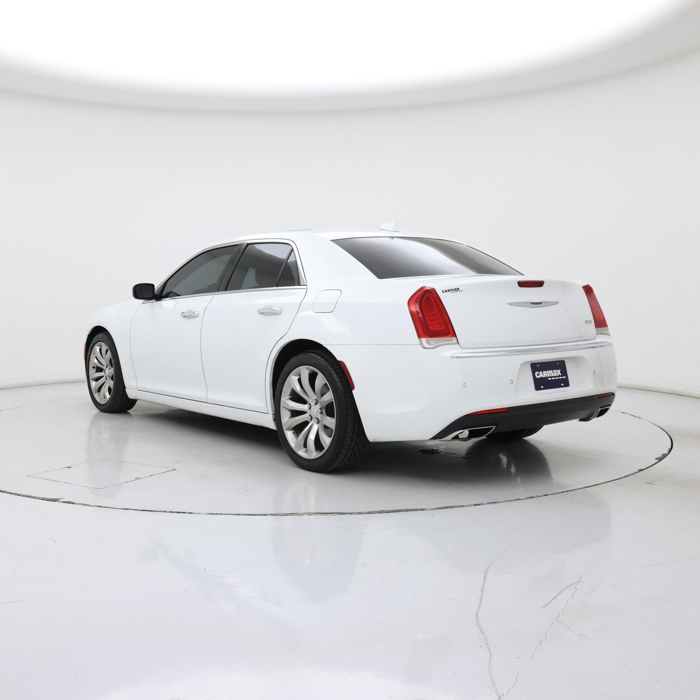 Thumbnail: 2019 Chrysler 300 - 2