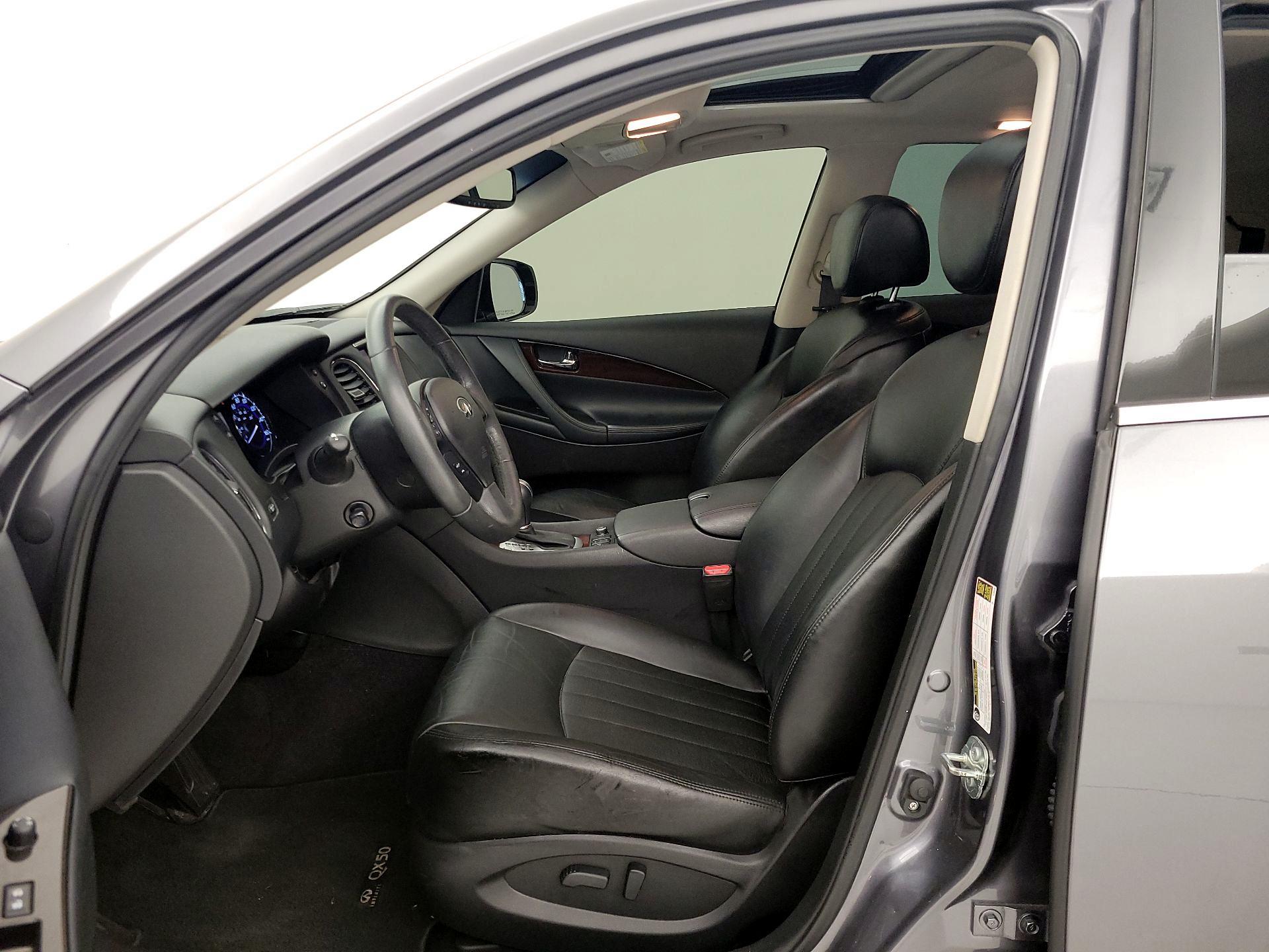Thumbnail: 2016 INFINITI QX50 - 11