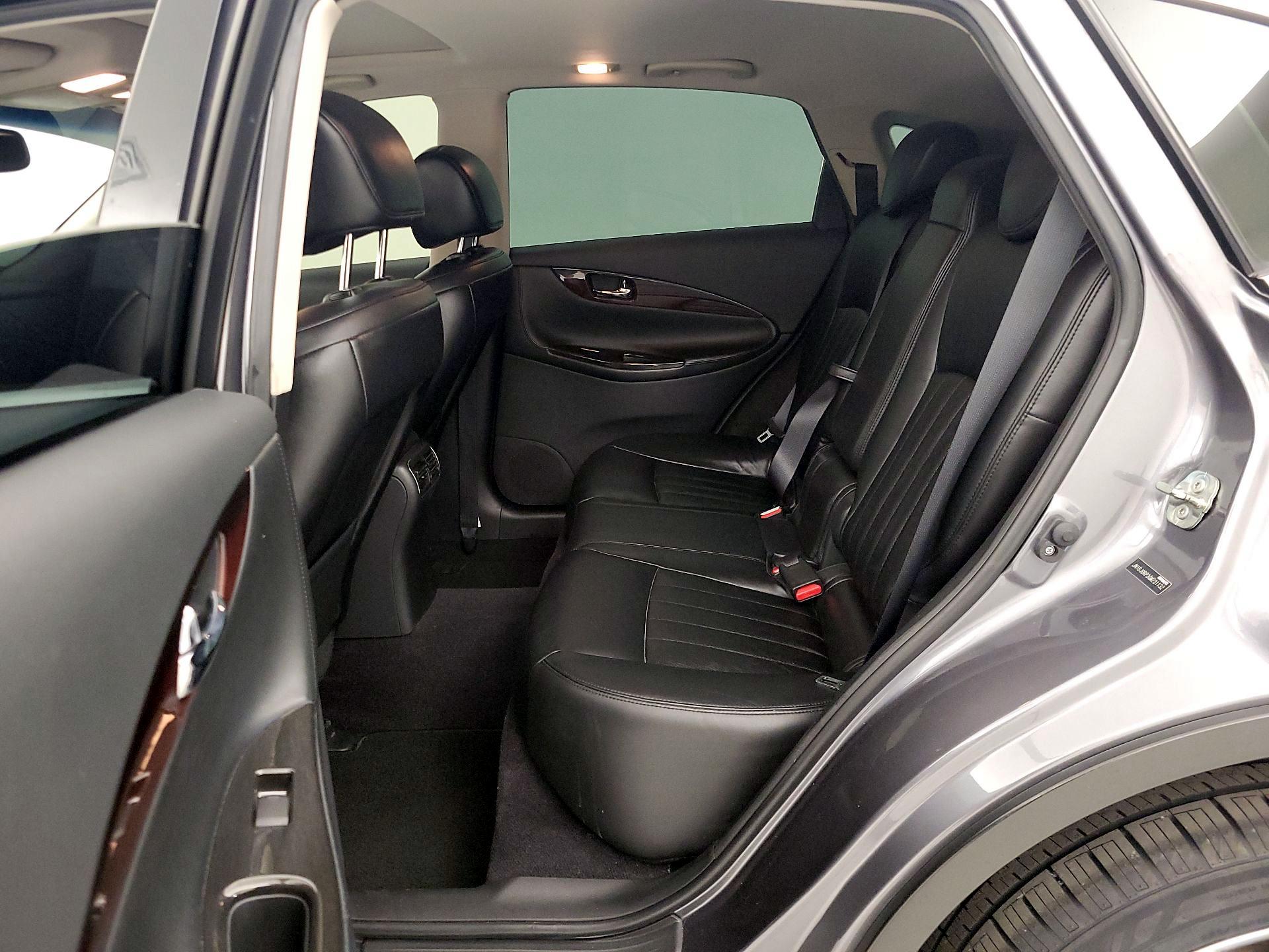 Thumbnail: 2016 INFINITI QX50 - 19