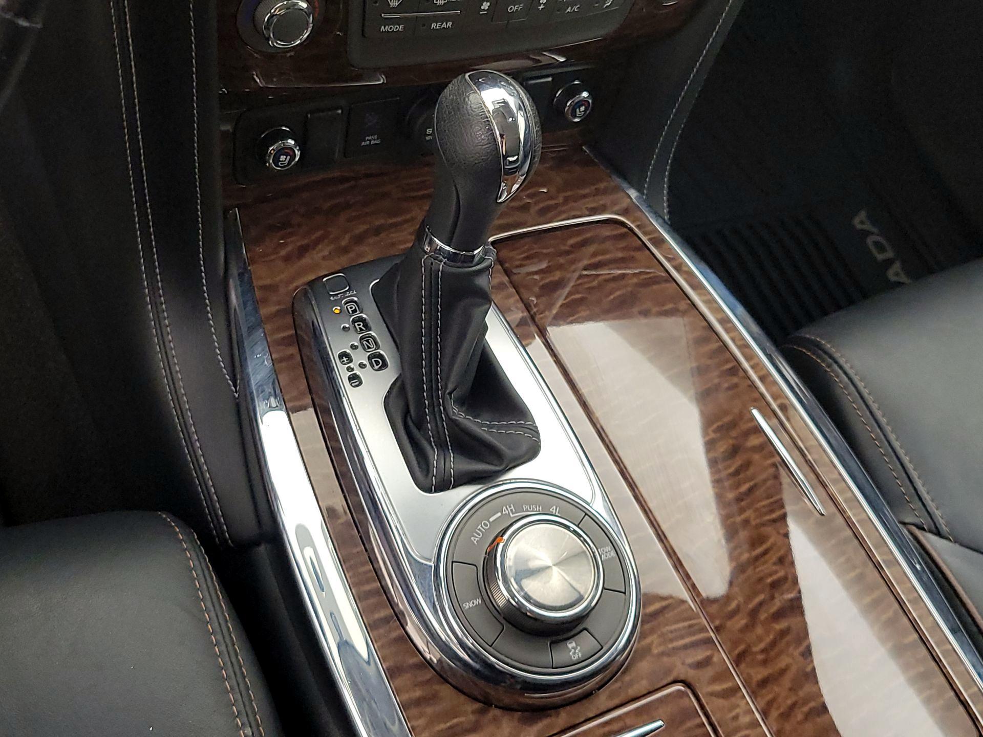 Thumbnail: 2019 Nissan Armada - 18