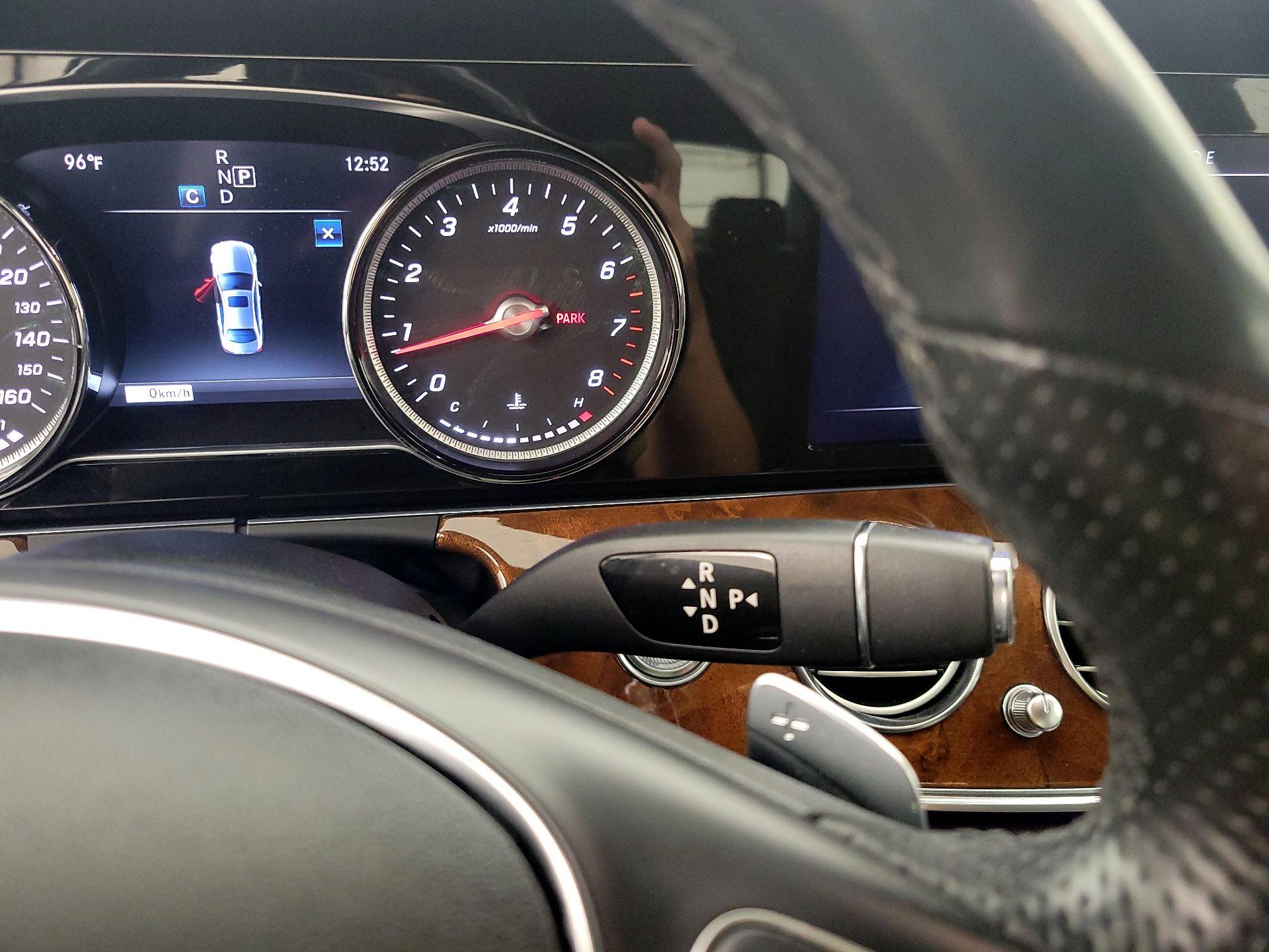 Thumbnail: 2018 Mercedes-Benz E-Class - 18
