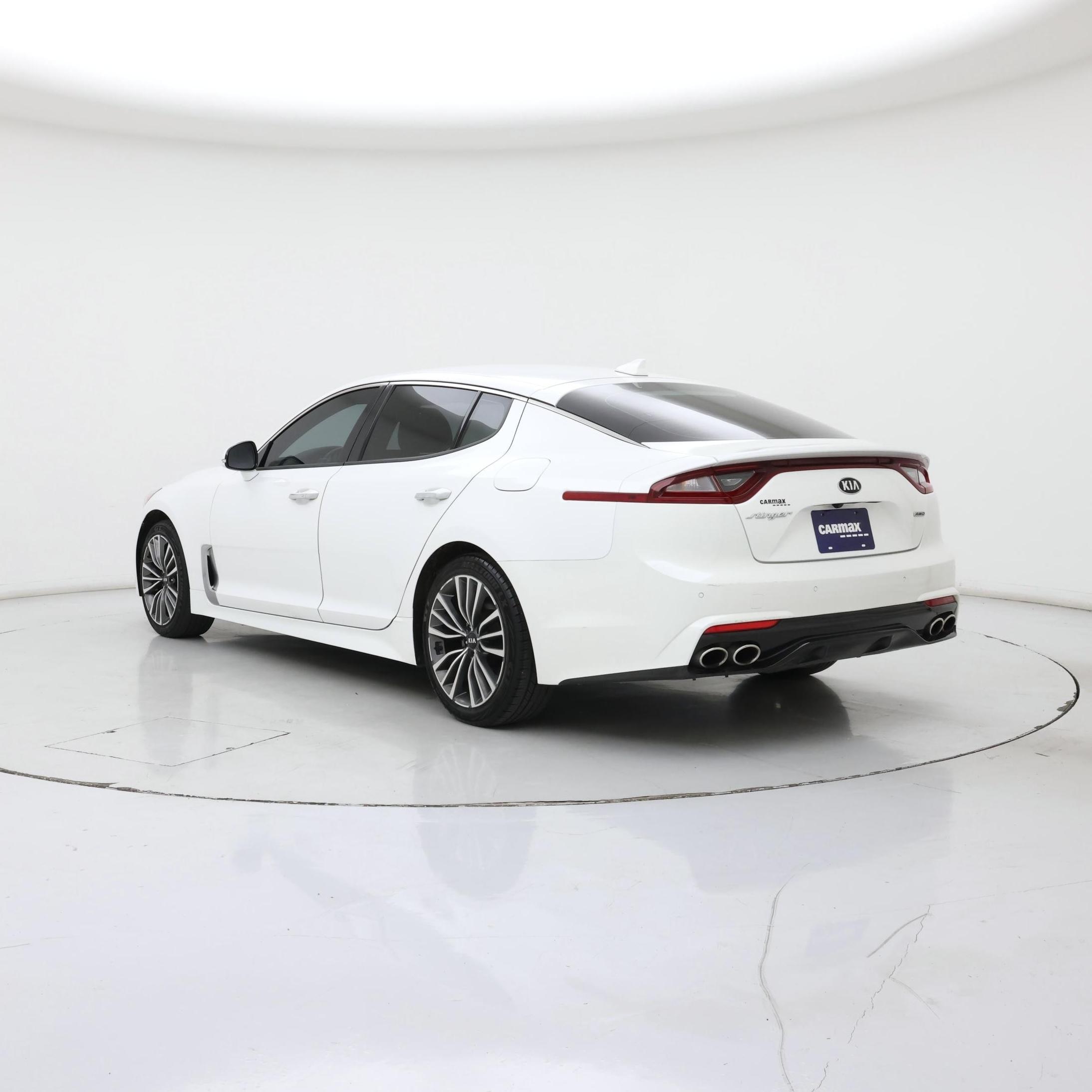 Thumbnail: 2019 Kia Stinger - 2