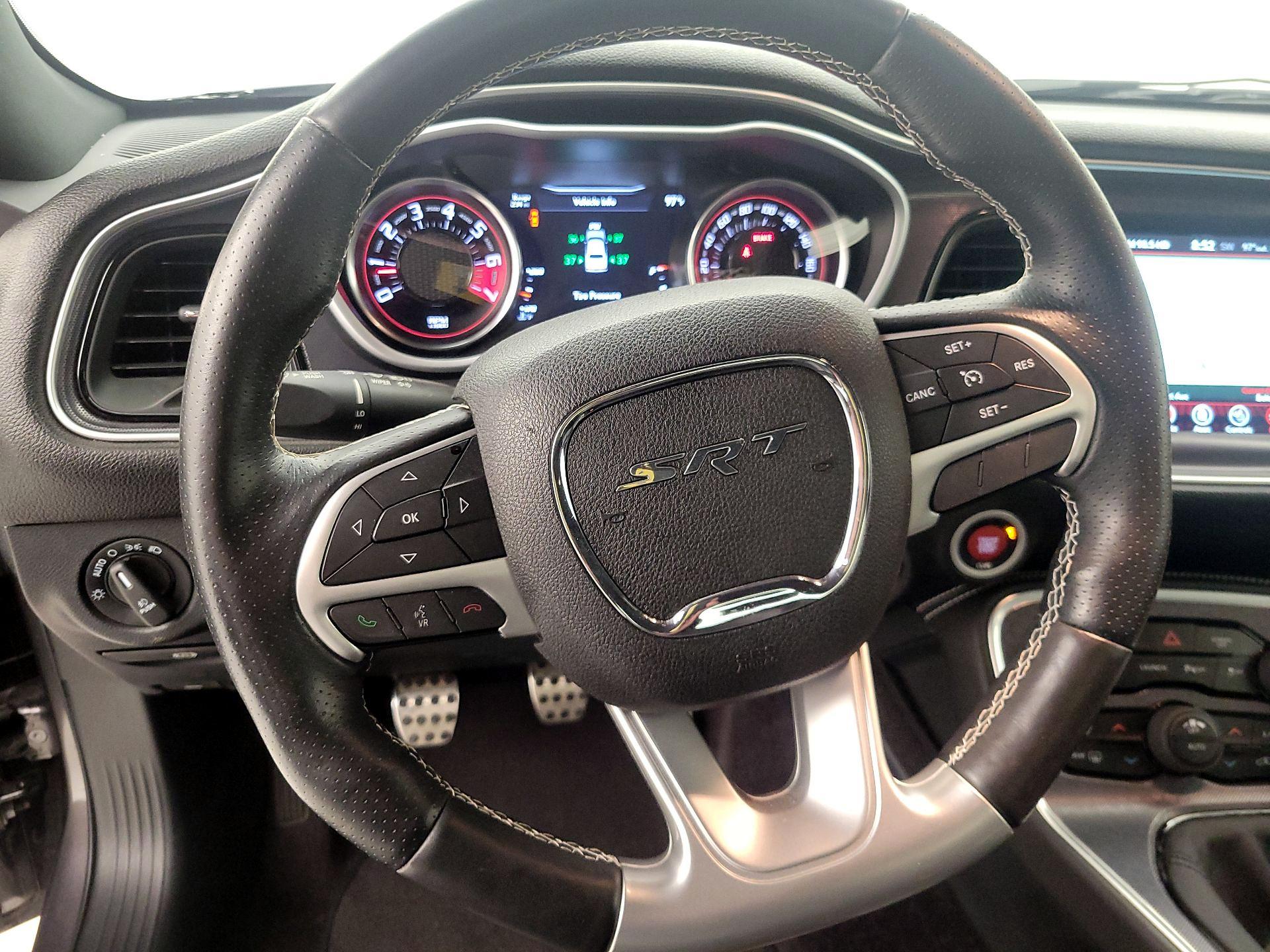 Thumbnail: 2017 Dodge Challenger - 10