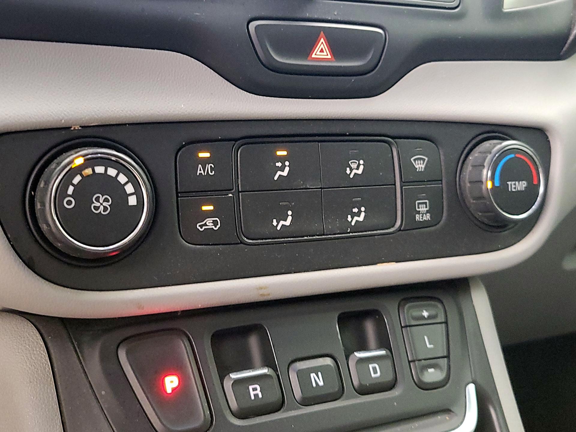 Thumbnail: 2019 GMC Terrain - 16